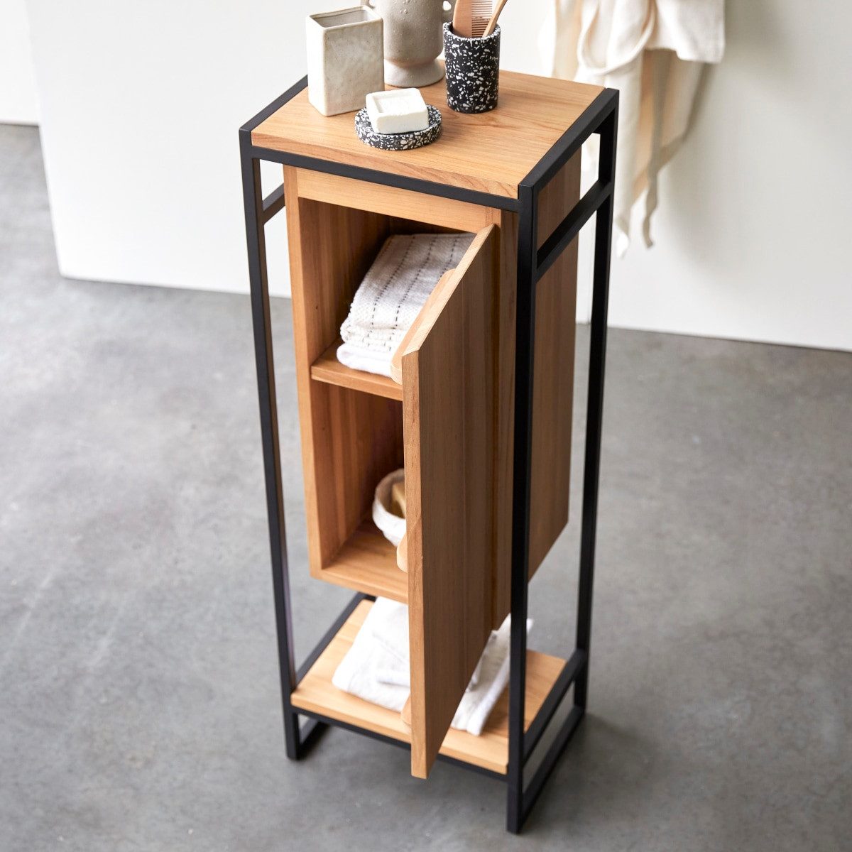 Tikamoon Hochschrank Badschrank aus Teak 44 cm Massivholz und Metall kombinierbar