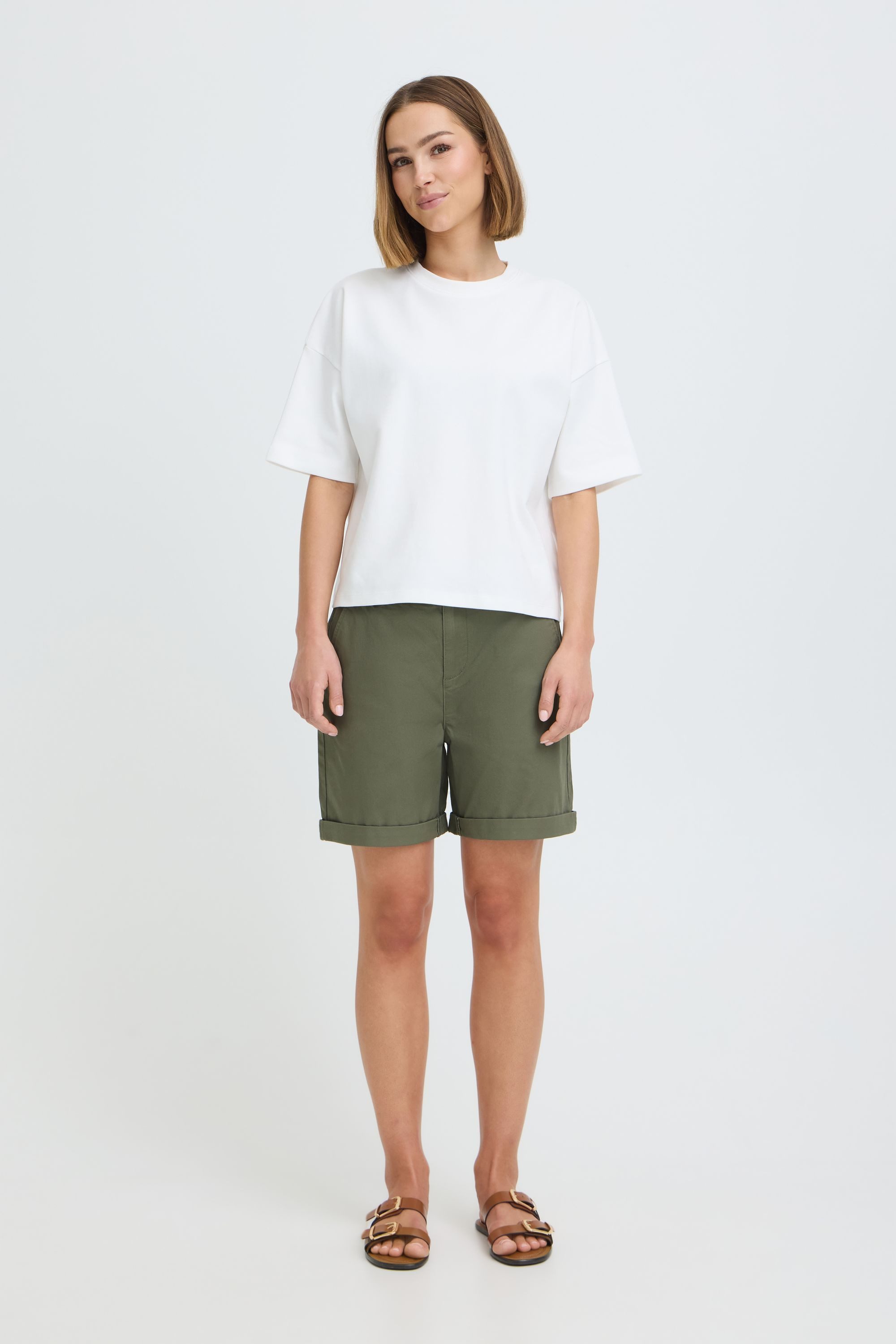 OXMO Chinoshorts OXChakira Bermuda Shorts inkl. Gürtel