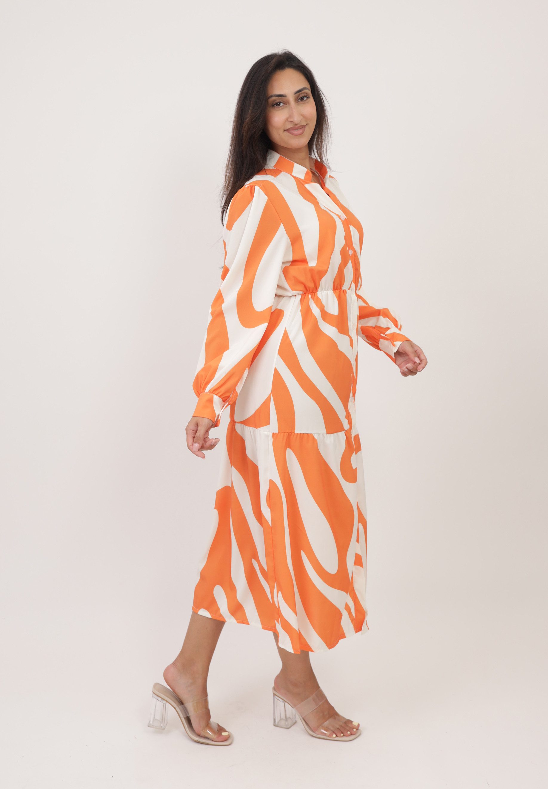 Elara Maxikleid — Damen Hemdblusenkleid in Midilänge mit Muster und Taillenzug