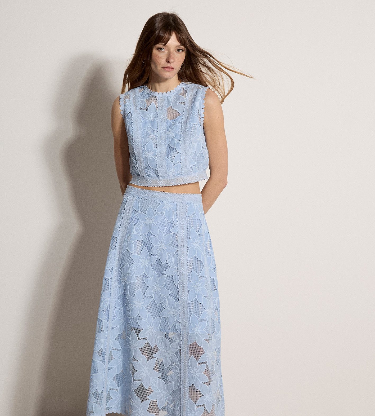 Apricot Spitzentop Crop-Top . aus floraler Mesh-Spitze