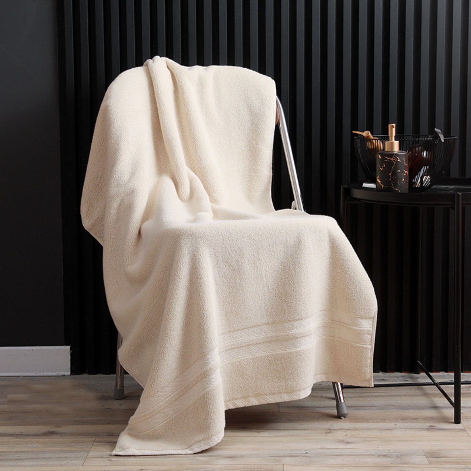 Beige (1-St), Einfarbiges mit gewebtem Design Badetuch HOMEIDEAS Duschtuch,