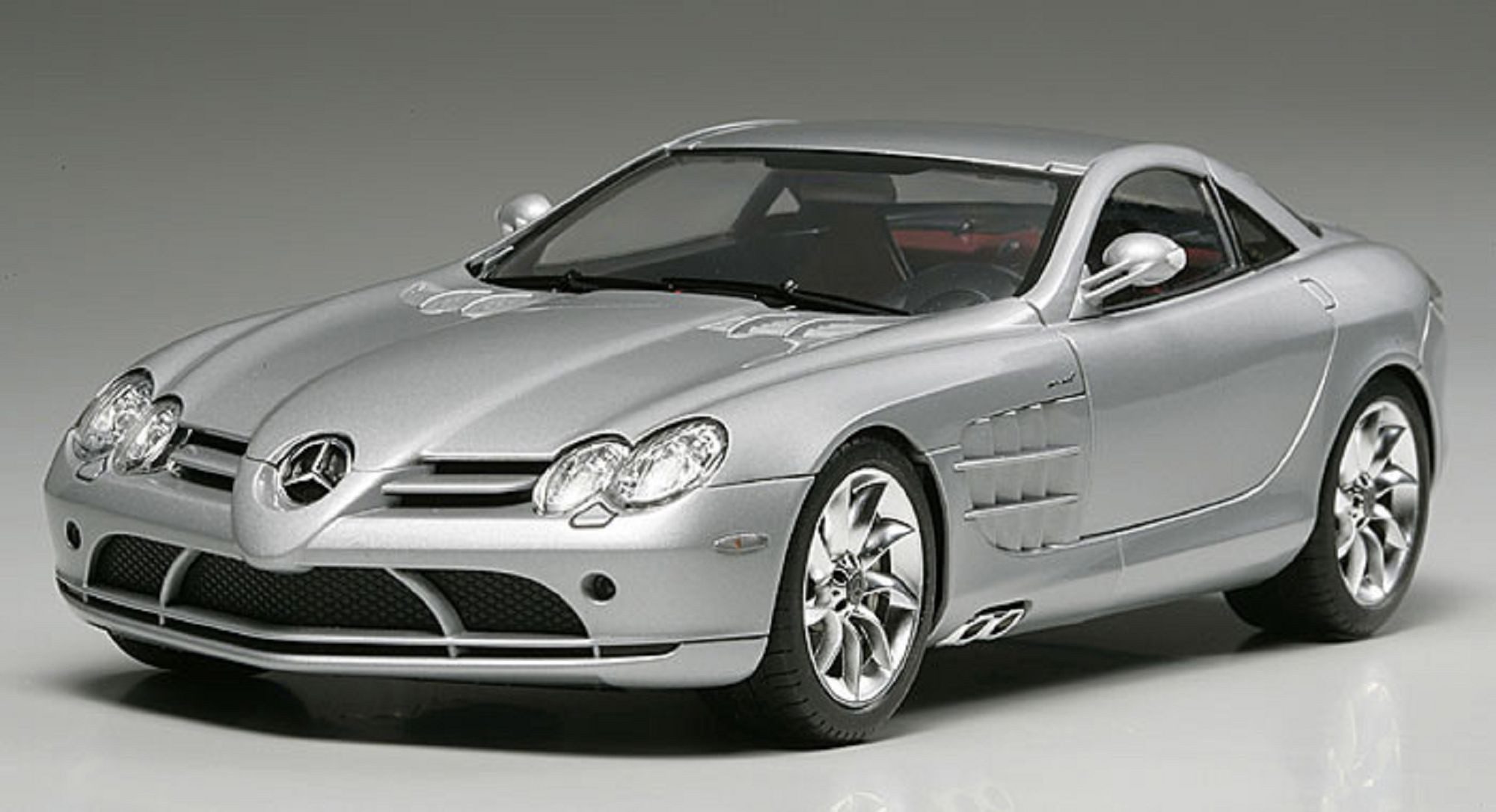 Tamiya Modellbausatz Tamiya Mercedes-Benz SLR McLaren Street 1:24 Platik Modellbau Auto Bau