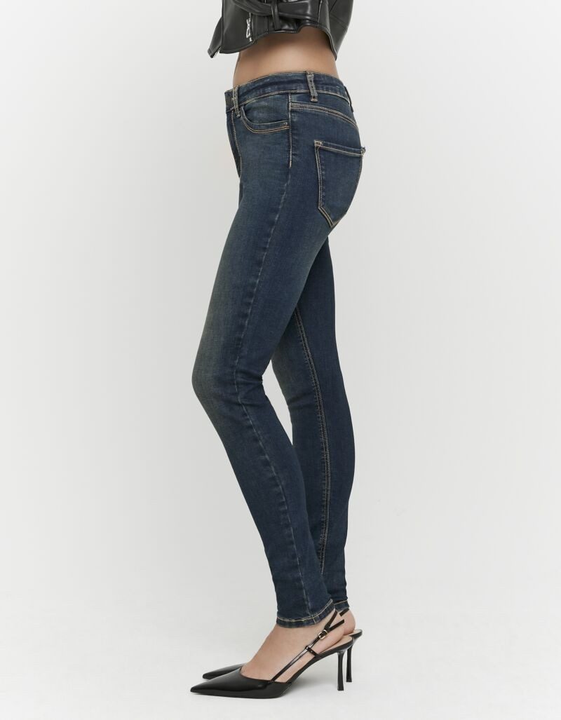 Tally Weijl Skinny-fit-Jeans SPADESLAY mit leichtem Stretch-Anteil, engem Bein und Mid-Waist
