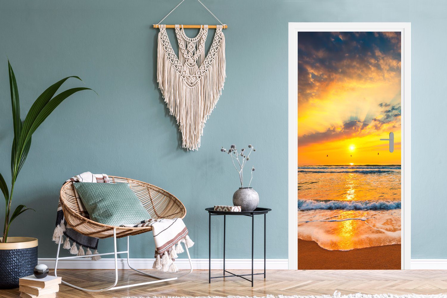 Sonnenuntergang - - (1 cm 75x205 Meer Matt, Fototapete - St), Türaufkleber, Wolken Tür, - bedruckt, Türtapete Strand für Orange, MuchoWow