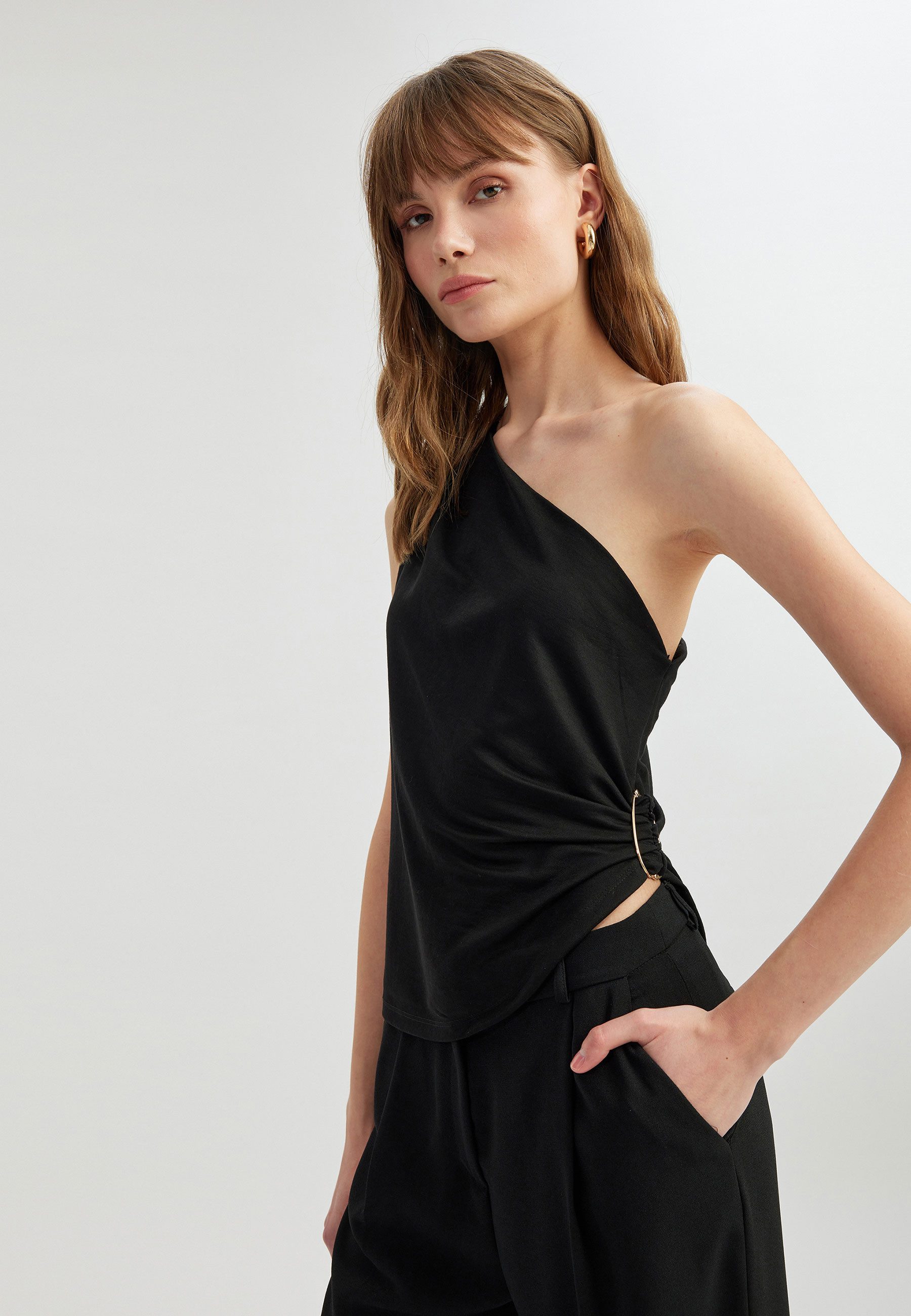 Koton Kurzarmbluse Ärmellos Eine Schulter Kurzarmbluse