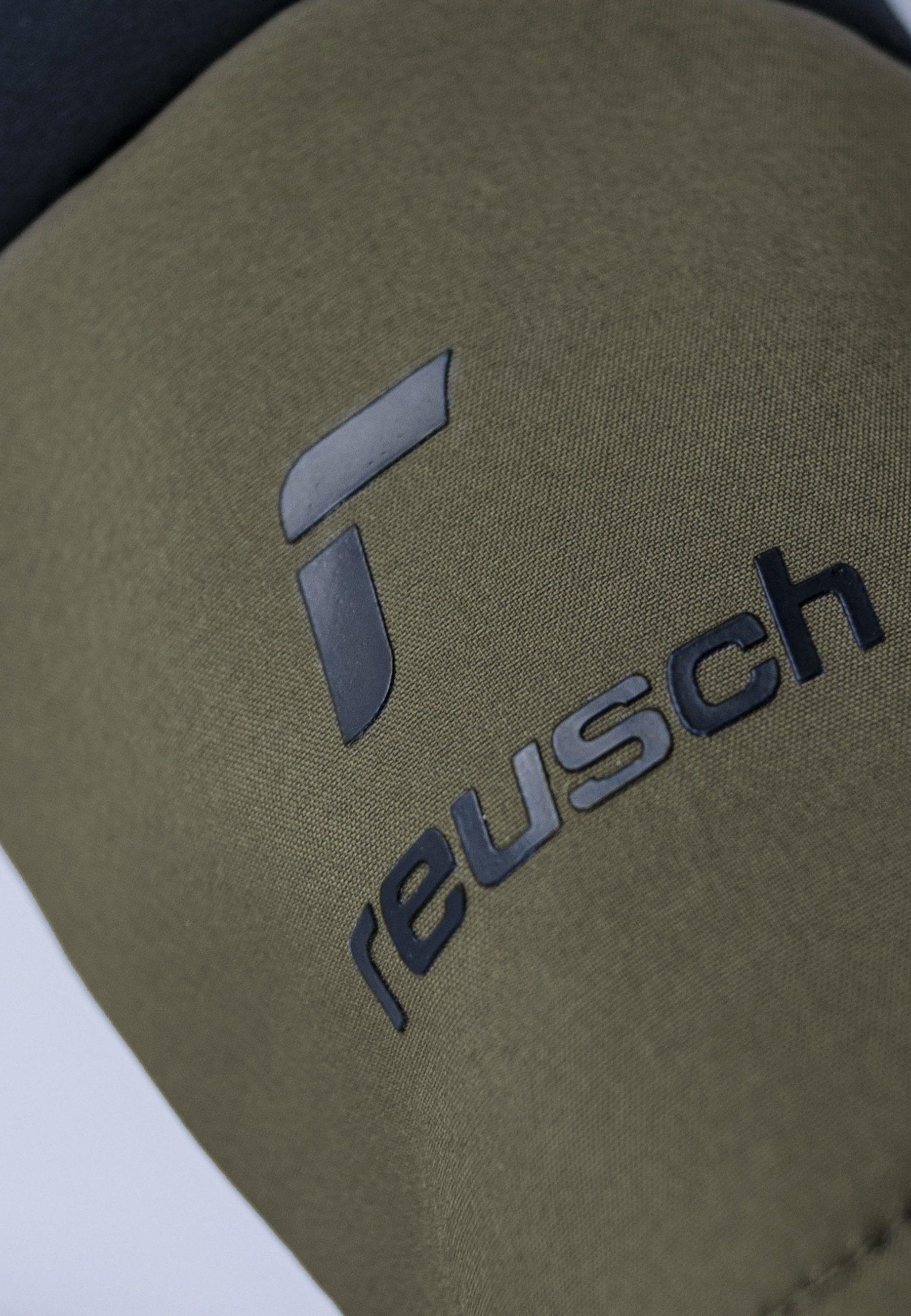 Reusch Skihandschuhe Vertical Touch-Funktion TOUCH-TEC™ praktischer mit olivgrün-schwarz