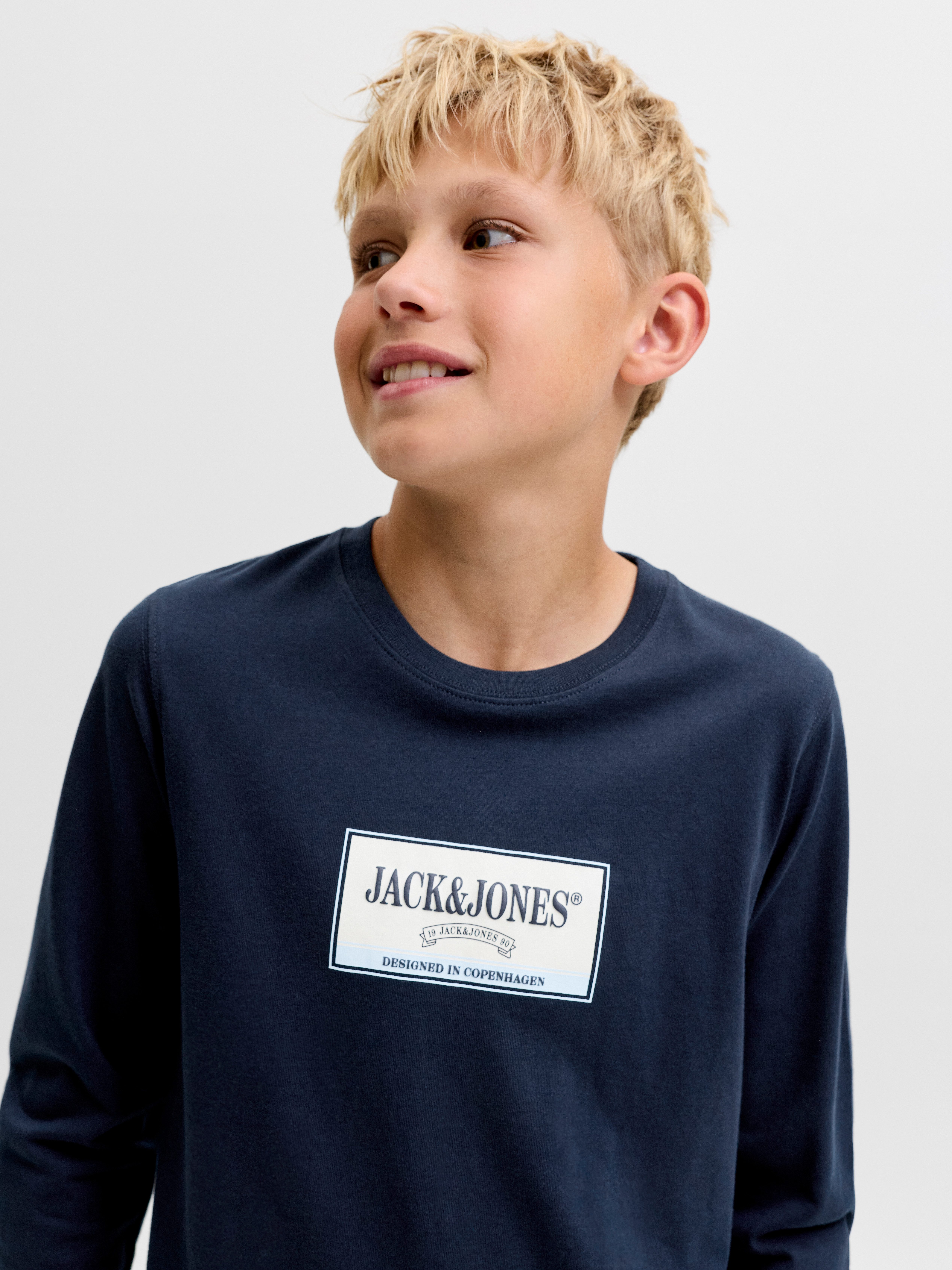 Jack & Jones Junior Langarmshirt JORFREDERIKSBERG GRAPHIC BOX TEE LS JNR Baumwolle, regular fit – Bild 2 von 5