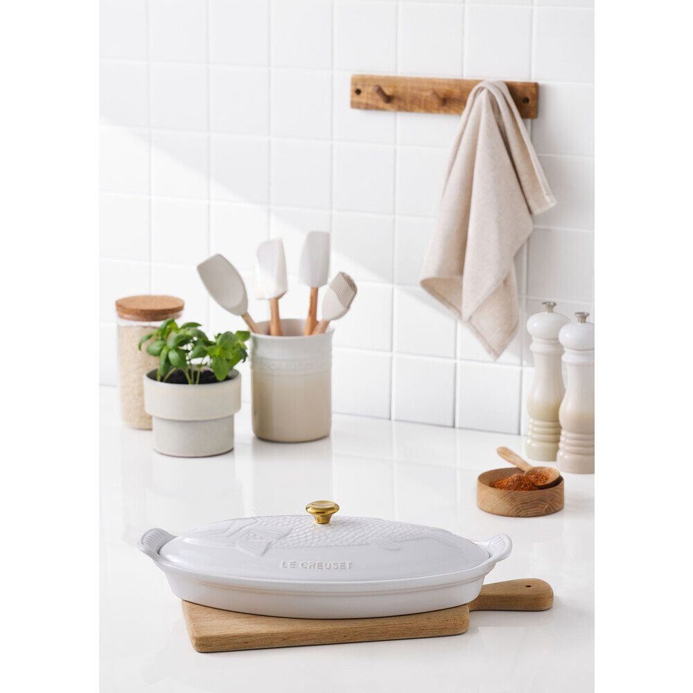 LE CREUSET Backform Fischbackform mit Deckel 34 cm Tradition White, 1,6l, Steinzeug, mikrow.- & spülm.sicher, glasiert, weiß