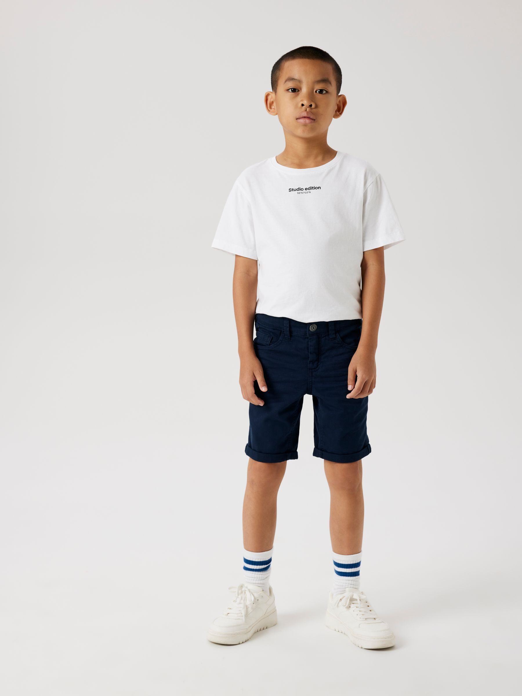 Name It Shorts Sommerliche Kurze Chino Denim Hose für Jungen (1-tlg) Baumwolle Normal Fit unifarben atmungsaktiv Reißverschluss