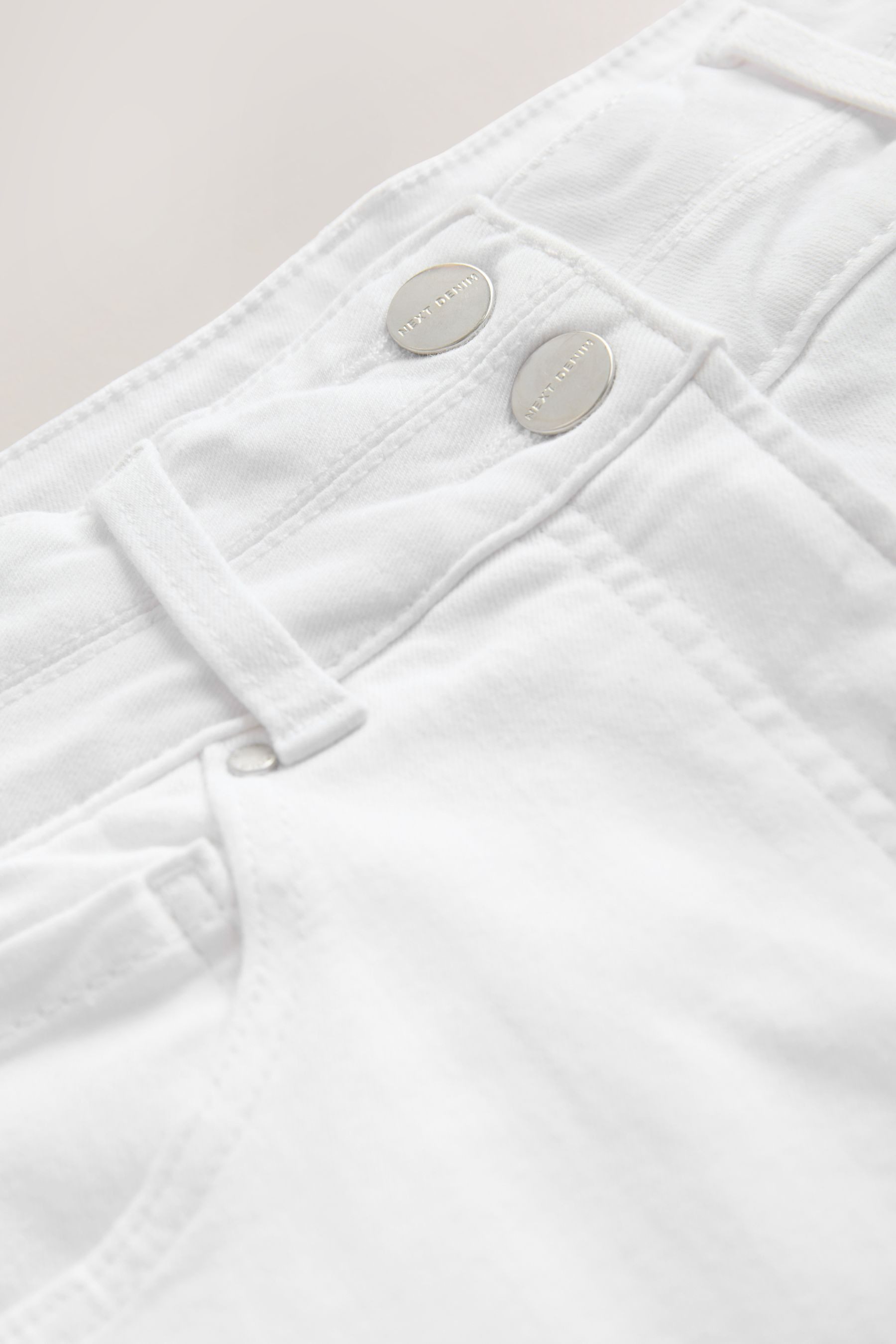 Next Slim-fit-Jeans Verkürzte Lift, Slim & Shape Jeans mit weitem Bein (1-tlg)