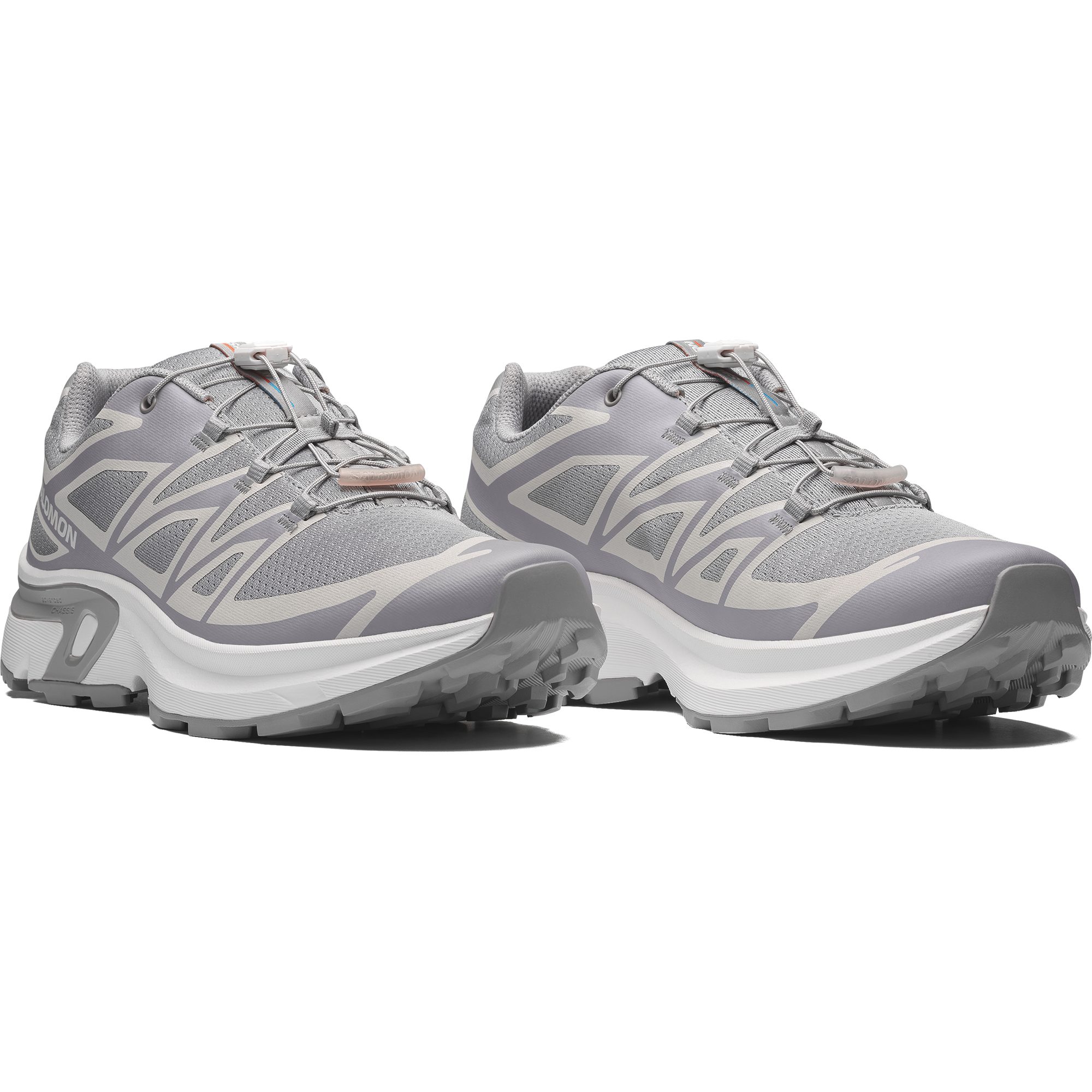 Salomon XT-EVR Sneaker vom XT-6 inspiriert