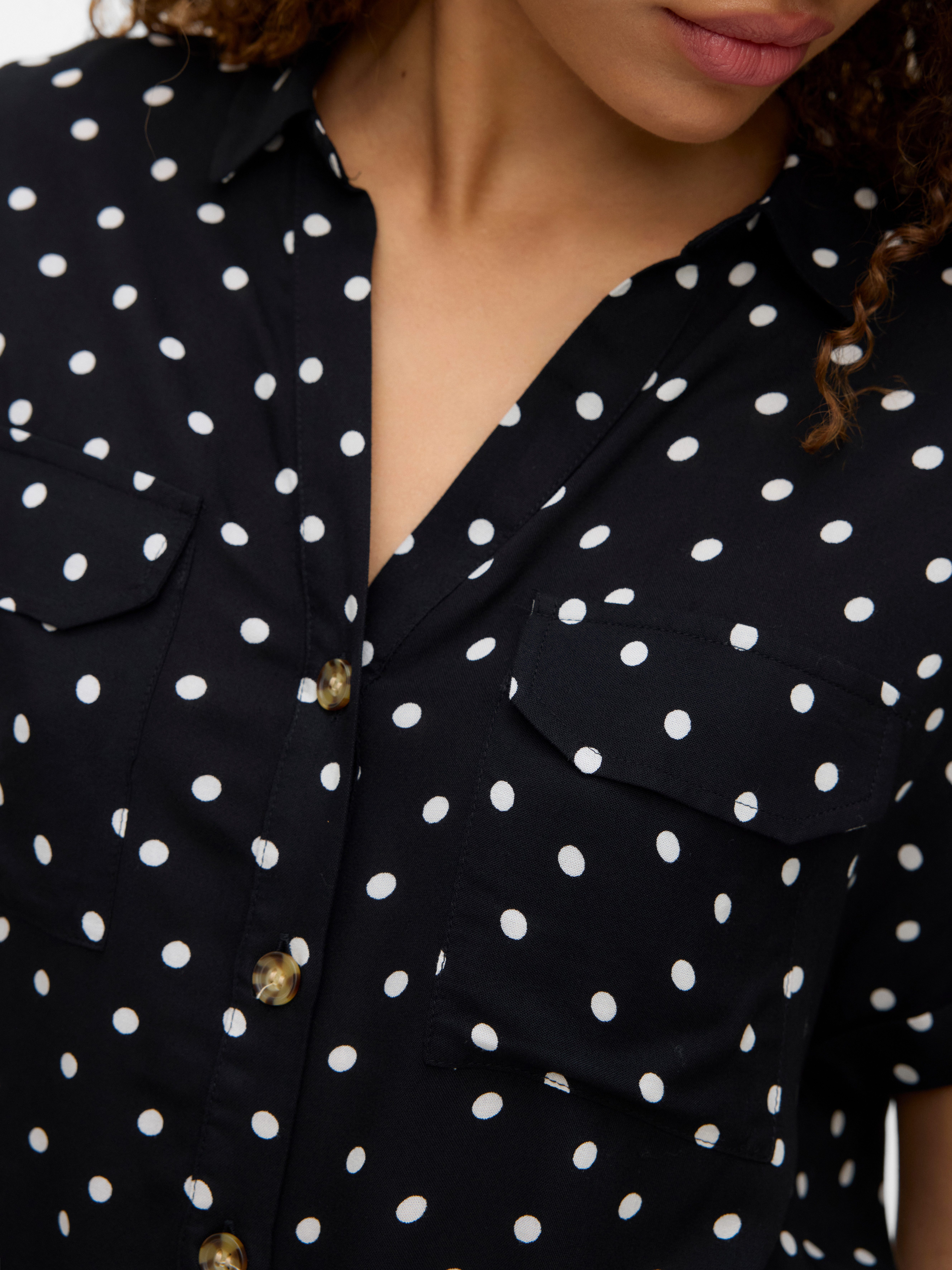 Vero Moda Kurzarmbluse VMBUMPY SS SHIRT AOP WVN GA NOOS Viskose, regular fit