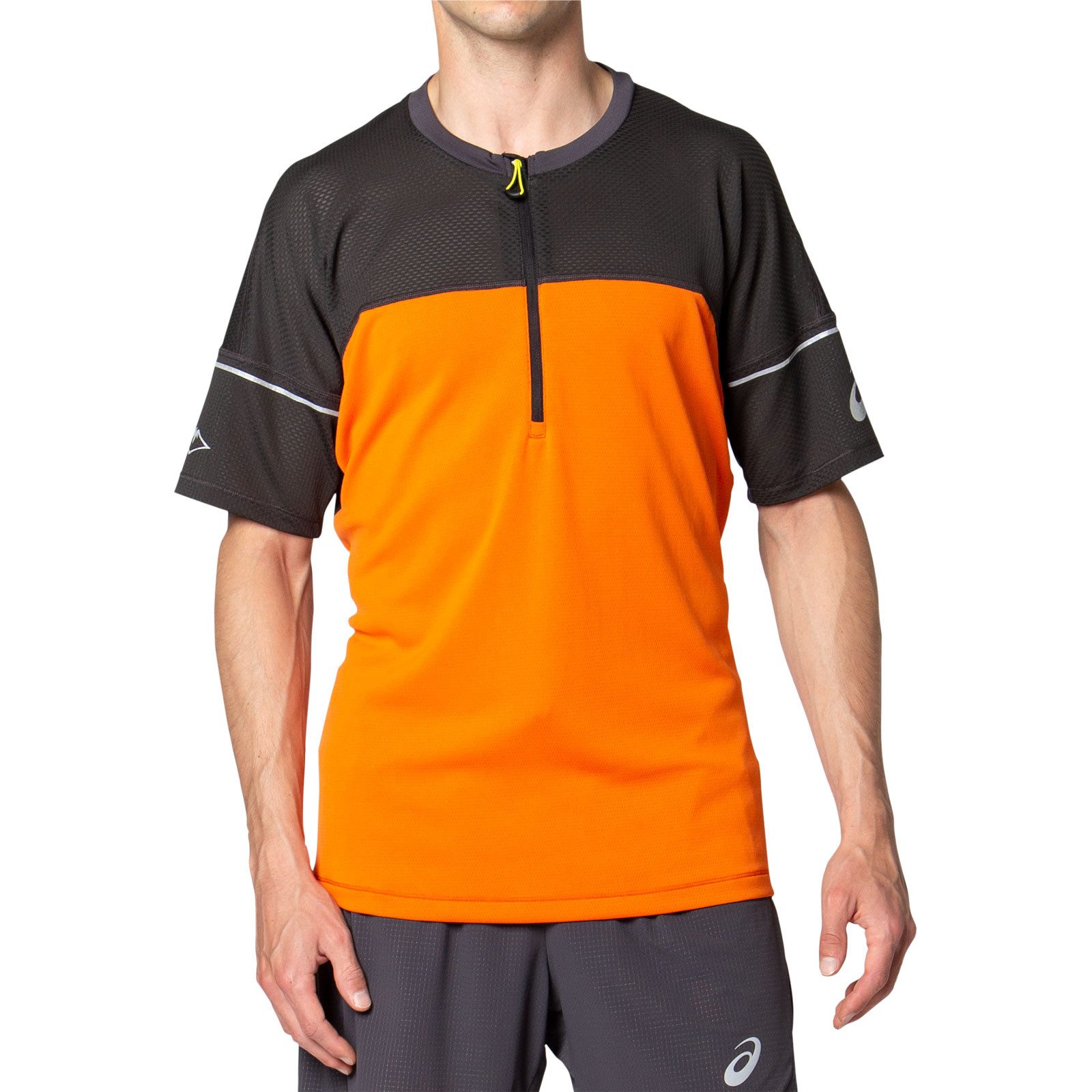 Asics Laufshirt Leicht und atmungsaktiv mit Rückentasche Leicht und atmungsaktiv mit Rückentasche