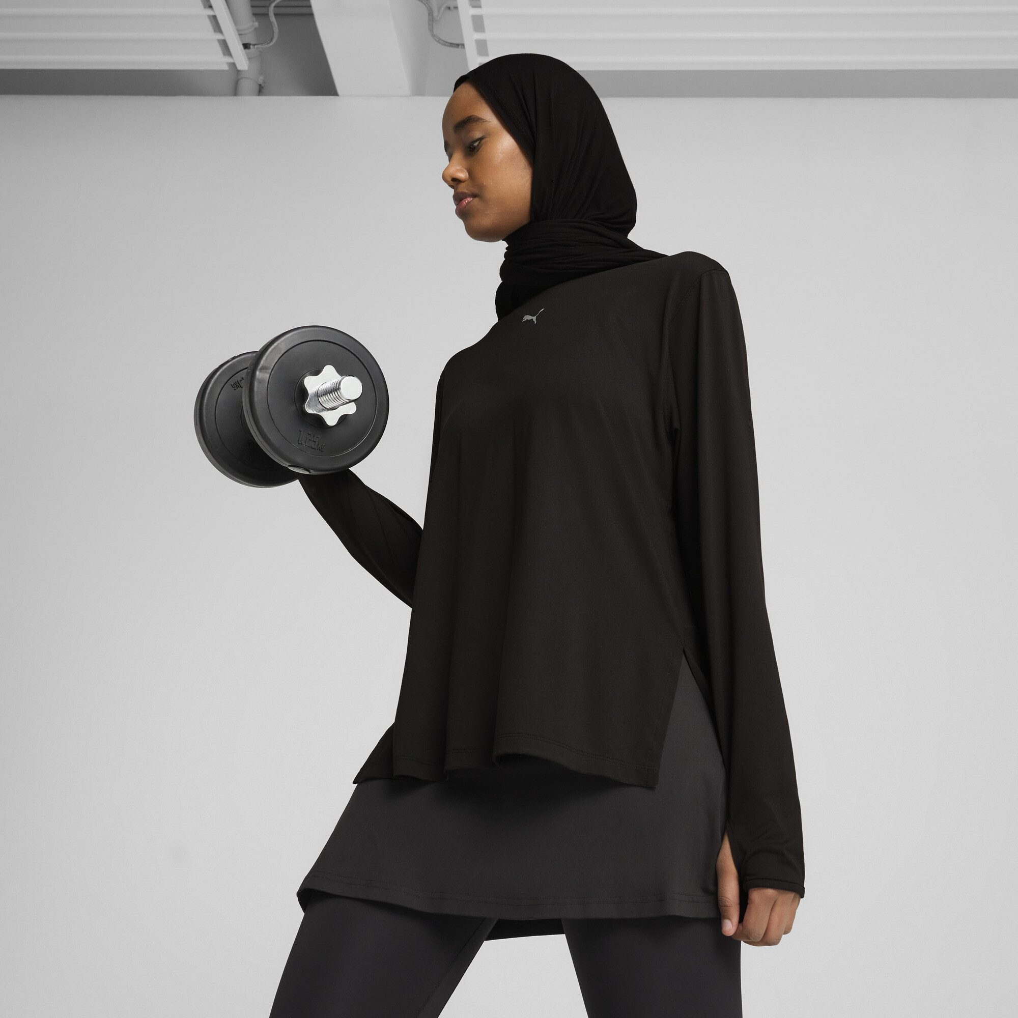 PUMA Trainingsshirt MODEST Oversized Longsleeve Damen günstig online kaufen