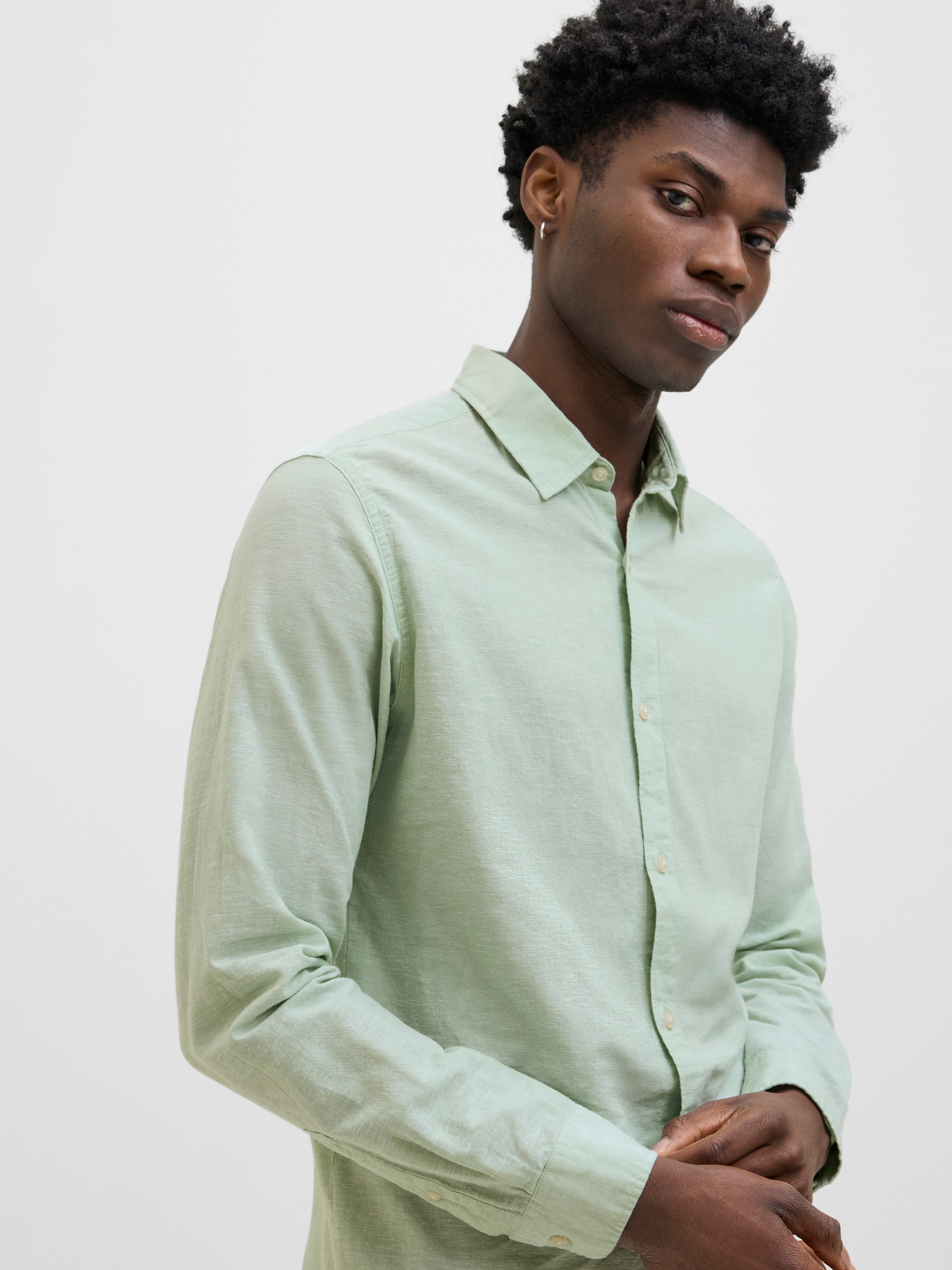 Jack & Jones Langarmhemd JJEBREEZE SHIRT LS SN mit Hemdkragen günstig online kaufen