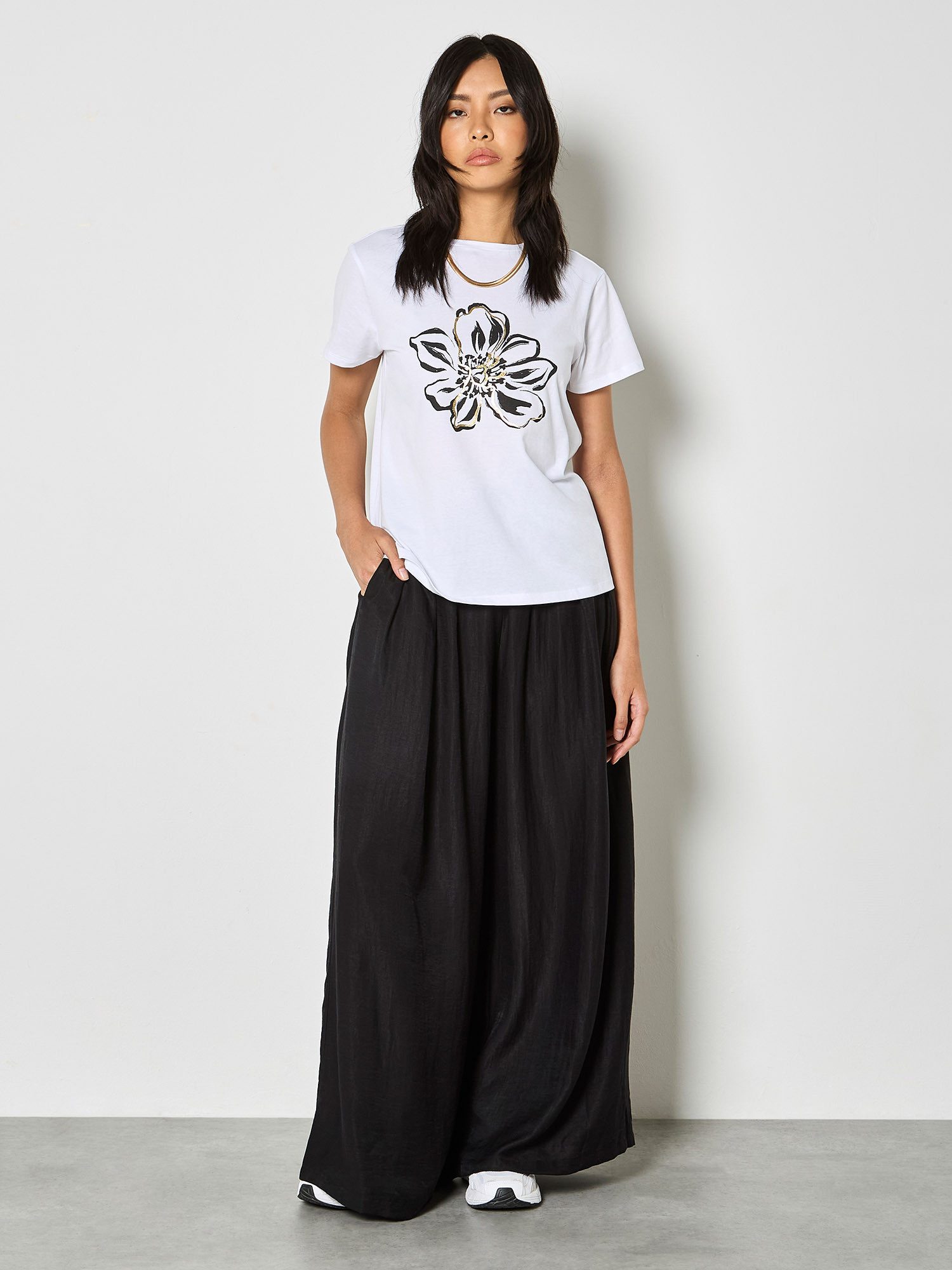 Apricot T-Shirt T-shirt mit Goldfolien-Blumenprint