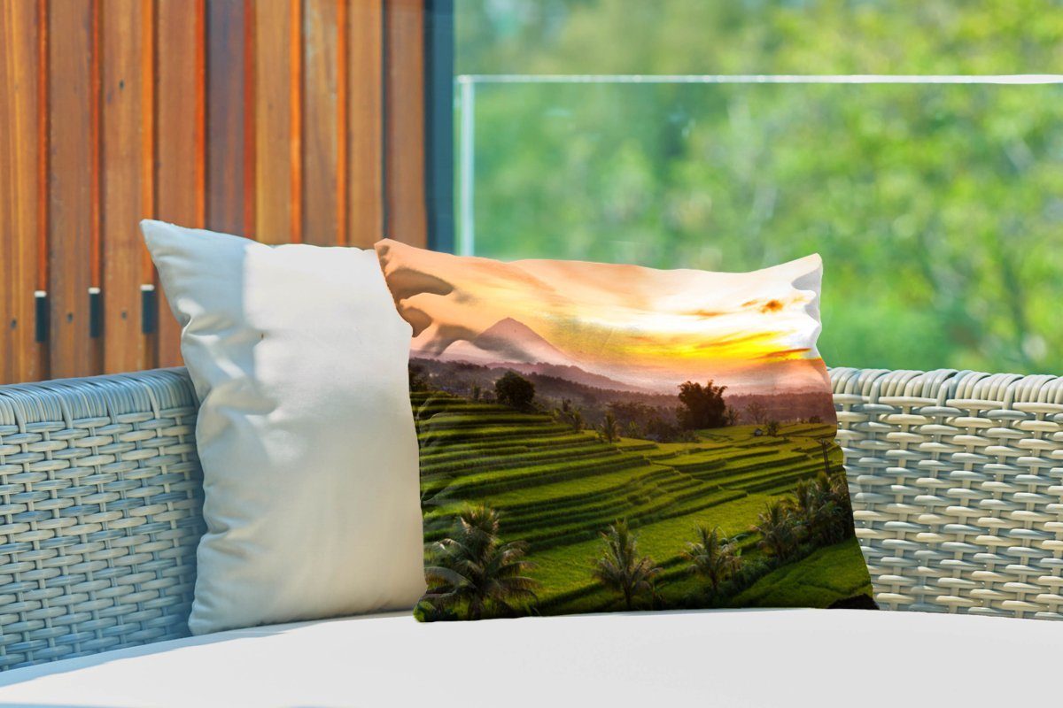 Sonnenuntergang, Dekokissenbezug, Indonesien von Landschaft MuchoWow Polyester, Dekokissen Outdoor-Dekorationskissen, Kissenhülle bei