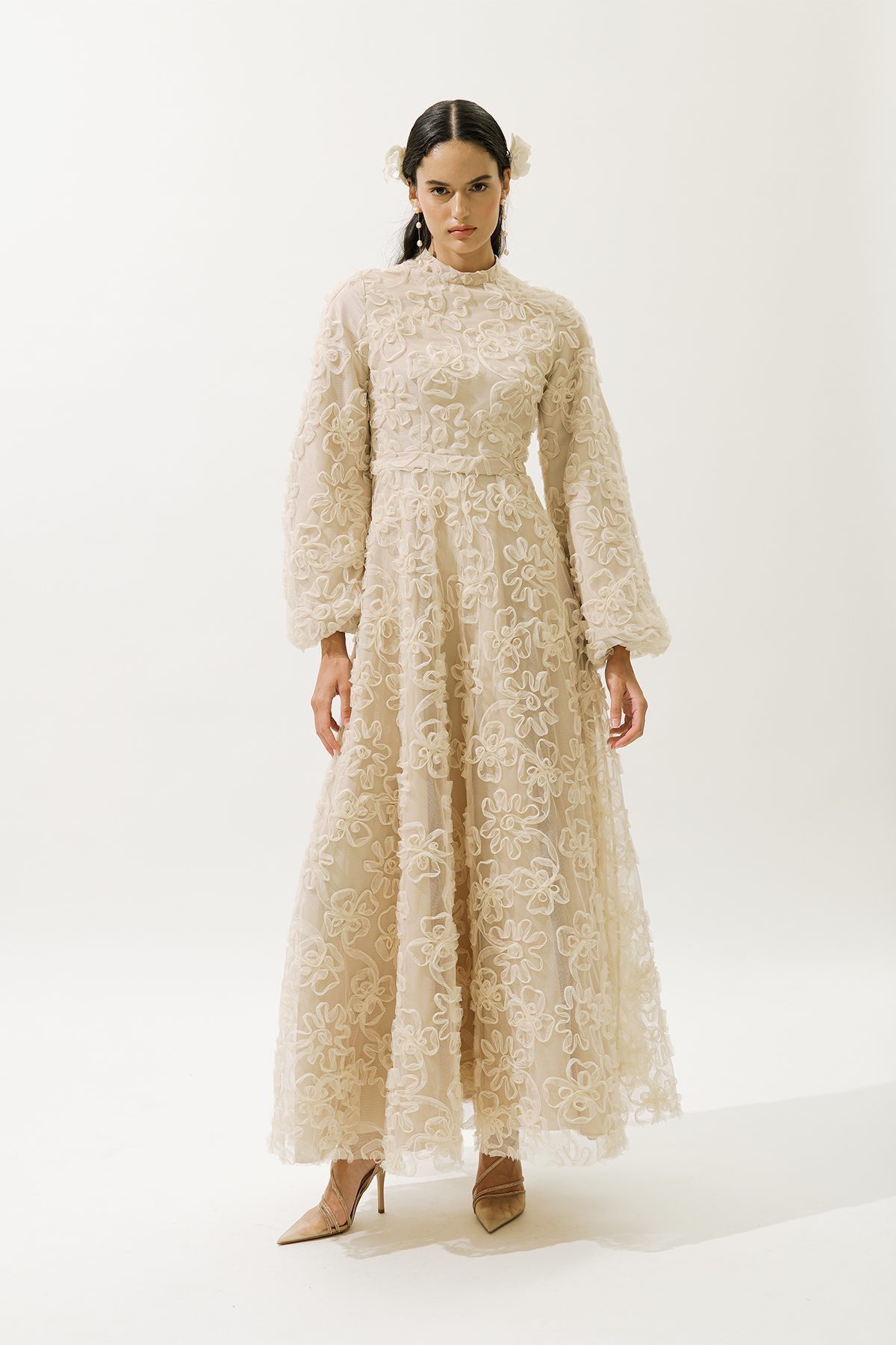 MANUKA Abendkleid Puffiges, geblümtes, langärmeliges Abendkleid