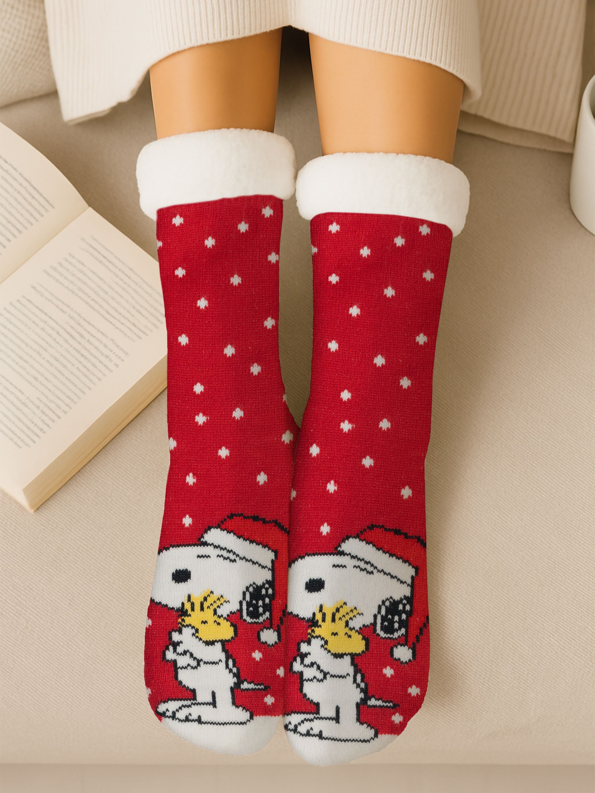 United Labels® Haussocken Peanuts Snoopy Hüttensocken Haussocken Kuschelsocken Wintersocken
