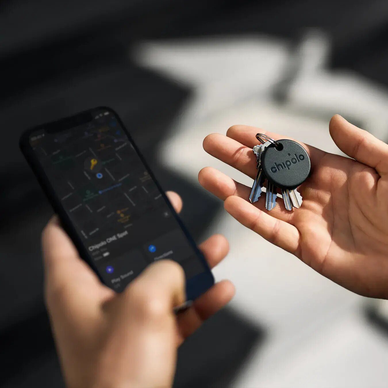 Chipolo ONE Spot Bluetooth-Tracker (Geeignet für Taschen und kompatibel mit Apple "Wo ist) – Bild 3 von 5