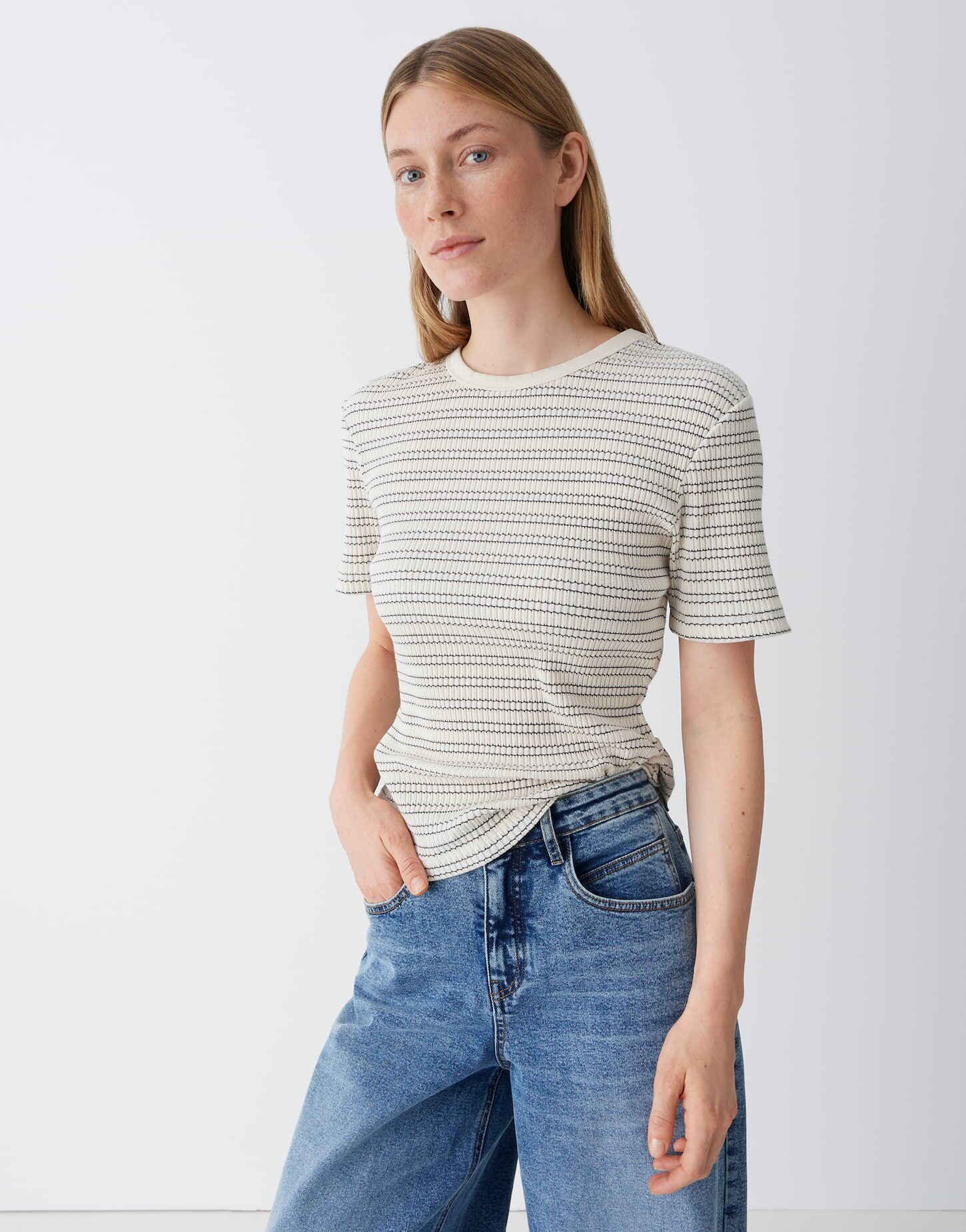 OPUS Kurzarmshirt Strickpullover aus flauschigem Frisé Garn Weite Passform, Pull-on, weicher Fall