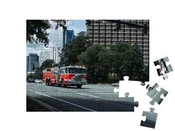 puzzleYOU Puzzle Feuerwehrfahrzeug auf dem Weg zum Einsatz, 48 Puzzleteile, puzzleYOU-Kollektionen Feuerwehr