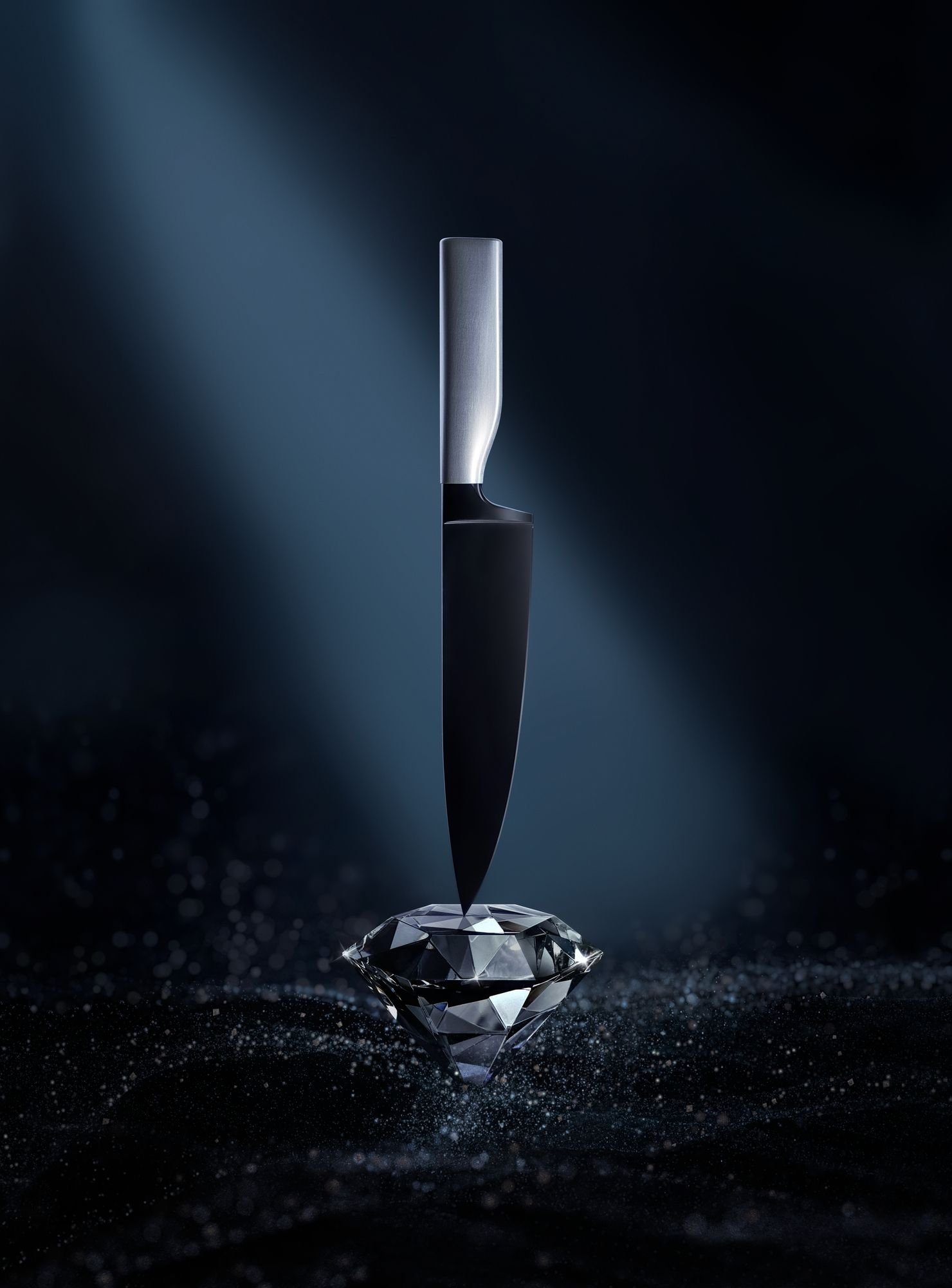 WMF Kochmesser Ultimate Black Zubereitungsmesser, 12 cm, perfekte Balance, ergonomischer Griff, sicherer Fingerschutz