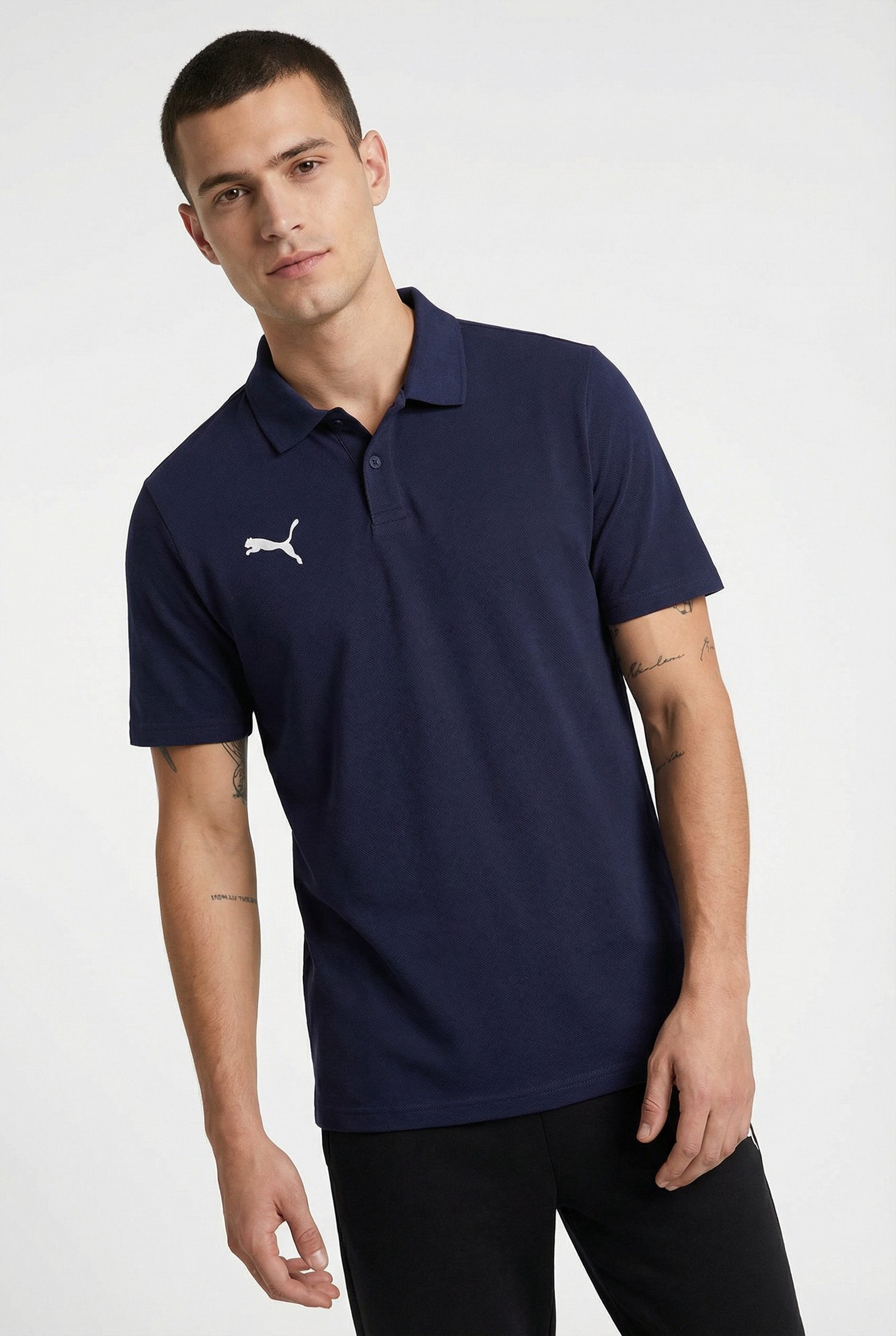 PUMA Poloshirt TEAMGOAL CASUALS POLO Regular fit Passform, V-Ausschnitt, Kurzarm-Design