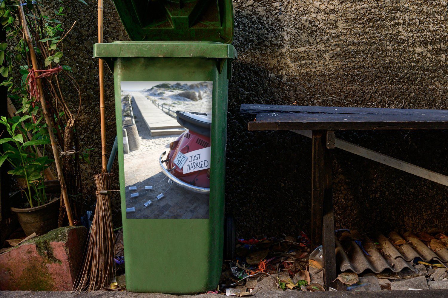 Sticker, verheiratet". Auto Wandsticker "Frisch St), (1 MuchoWow Schild Mülltonne, einem mit Container, Mülleimer-aufkleber, Abfalbehälter