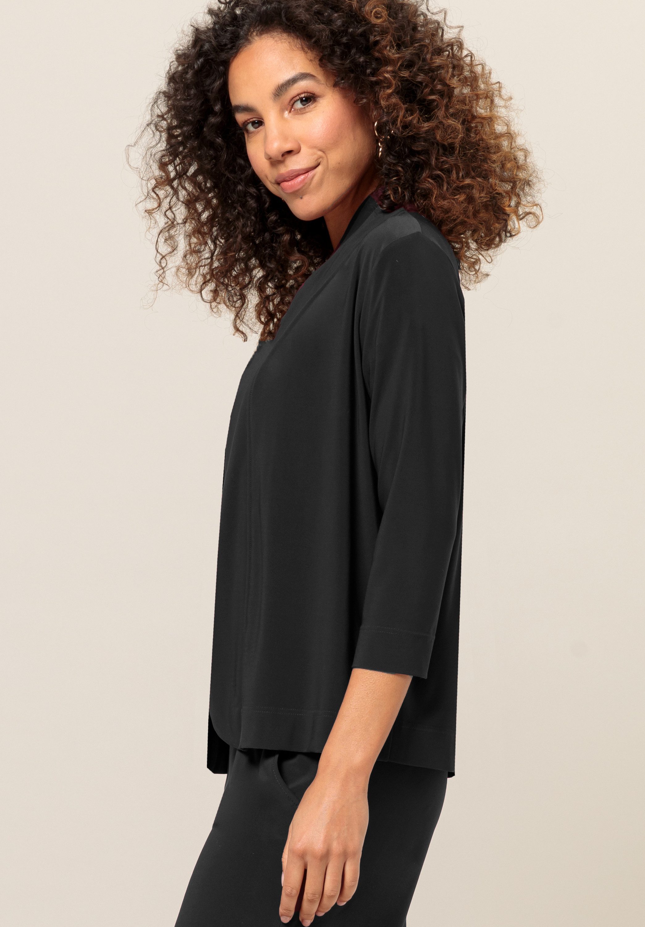 bianca Shirtjacke NIKA aus weichem Technojersey in Trendfarben