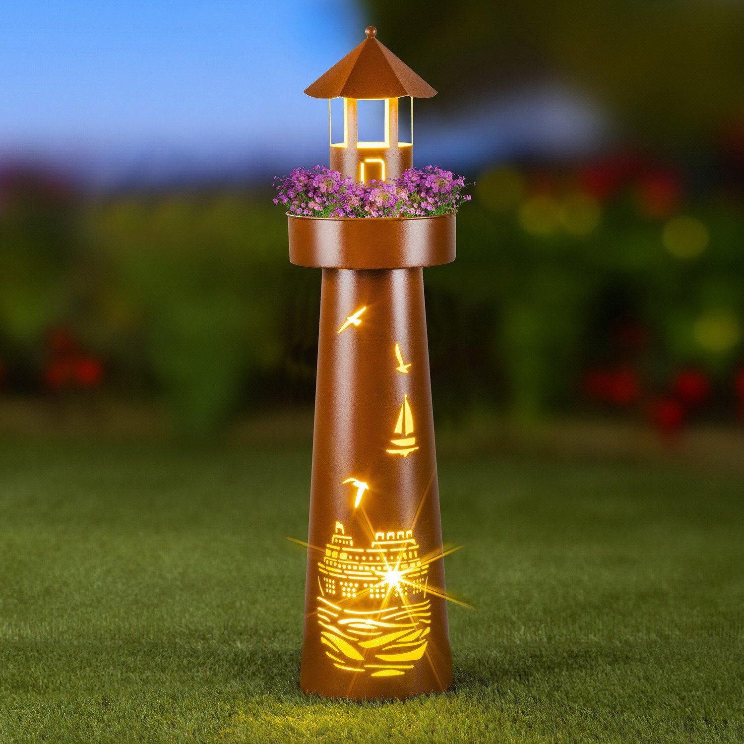 Haushalt International LED-Dekofigur Leuchtturm mit 8 warmweißen LEDs und Timer - Gartendekoration, maritime Gartendeko in Rostoptik