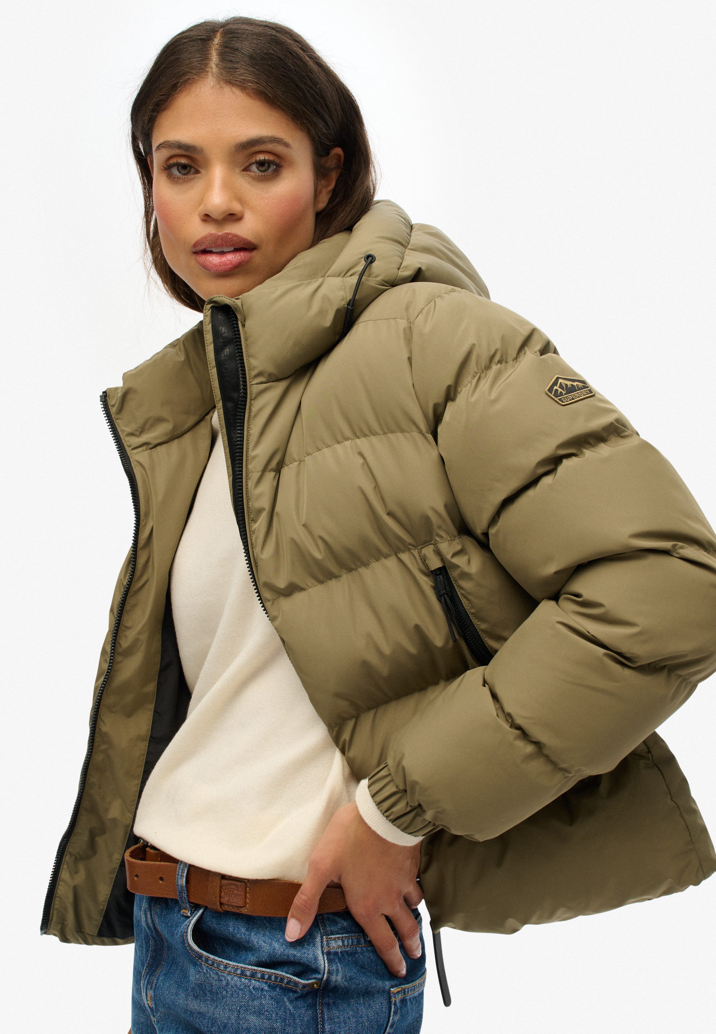 Superdry Steppjacke HOODED SPORTS PUFFER JACKET Kunstfaser, relaxed fit
