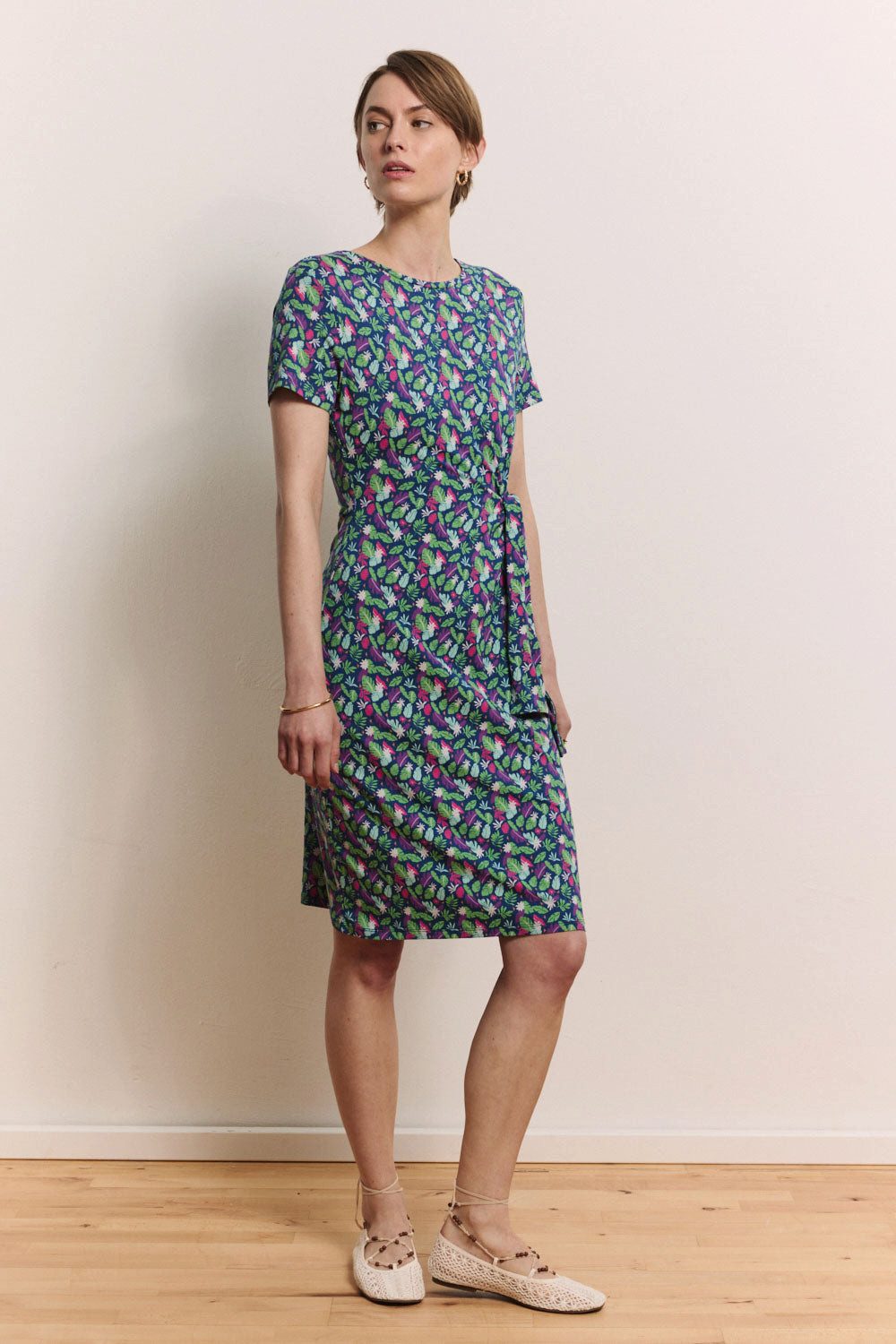 Tranquillo Sommerkleid Jerseykleid Oliviaa aus EcoVero™ Viskose Seitliche Bindebänder betonen die Taille figurschmeichelnd