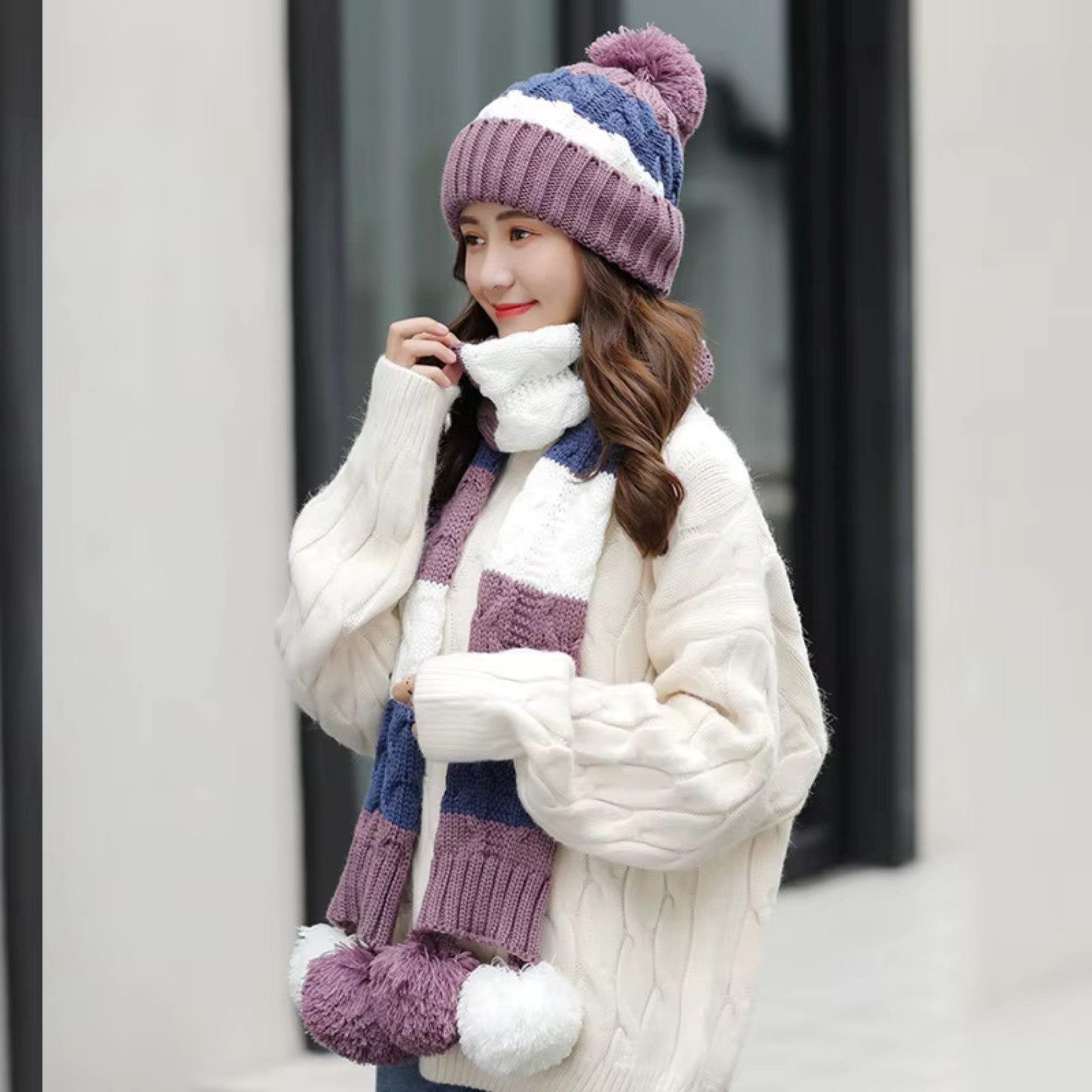 Taschen4life Bommelmütze Beanie Winterset 555-3 (Set, Mütze, Schal, Handschuhe) warm und weich gestrickt