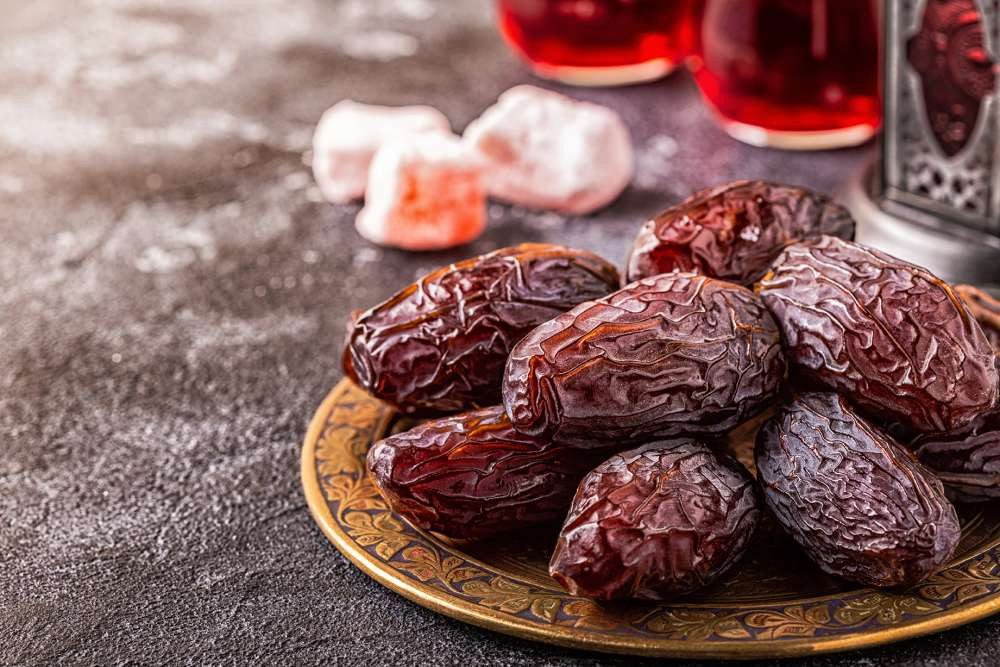 1001 Frucht Trockenfrüchte Bio Medjool Datteln naturbelassen – Bild 3 von 5