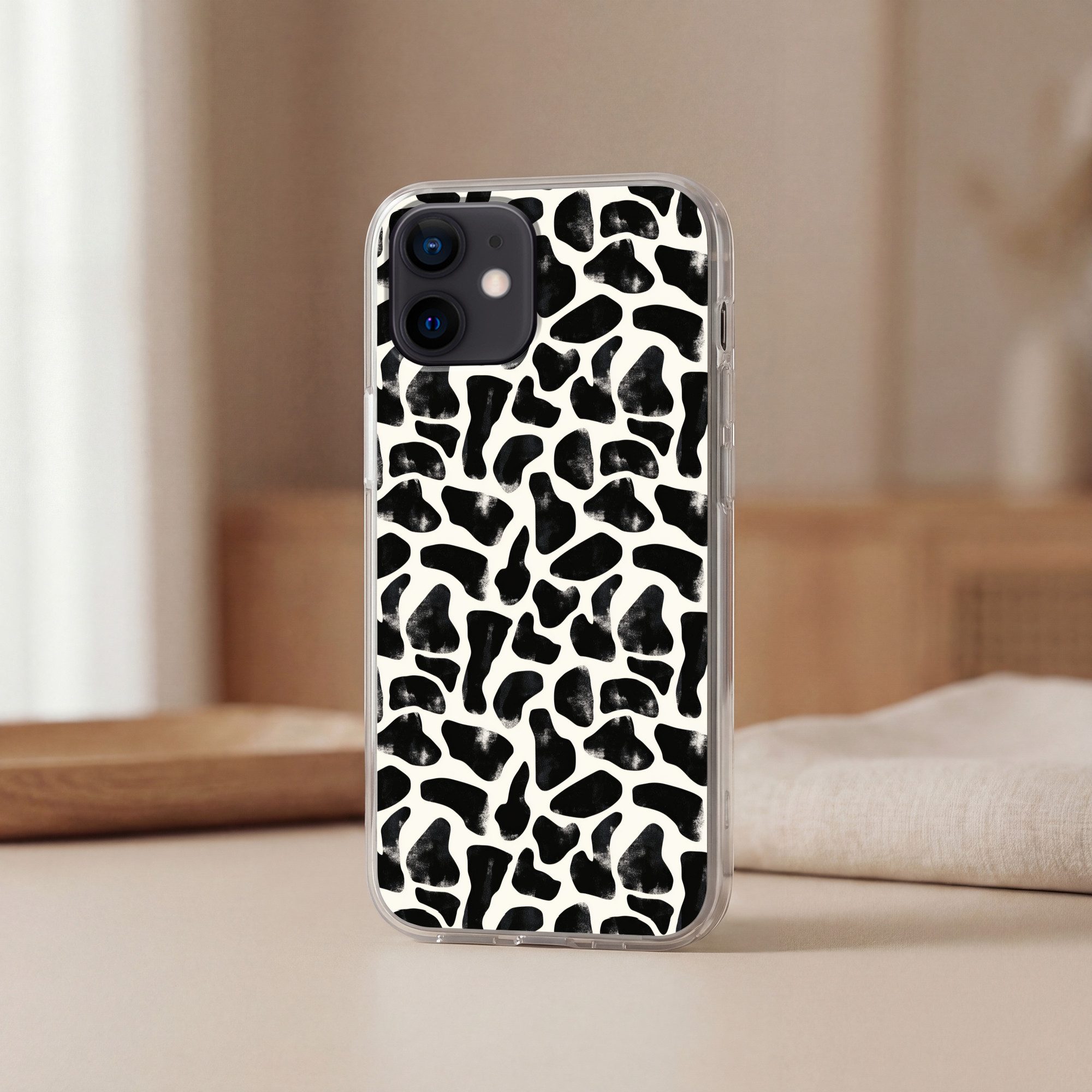 MuchoWow Handyhülle für Apple iPhone 12 Pro Tiermuster - Flecken - Schwarz - Weiß, Smartphone-Bumper, Print, Handy Schutzhülle Dünn