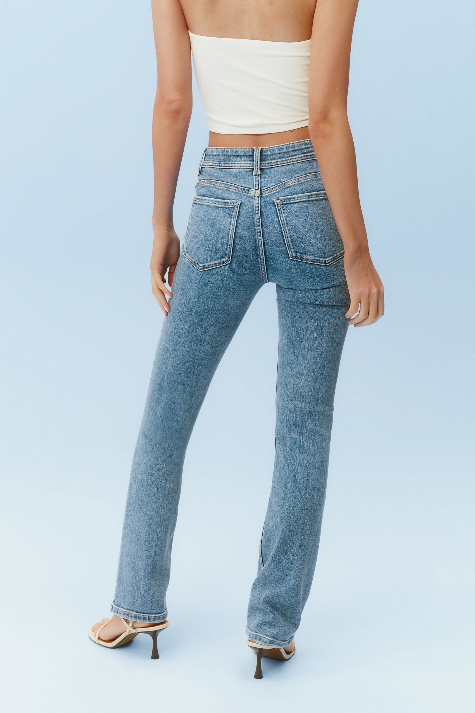 Next Bootcut-Jeans Superweiche Bootcut-Jeans, Kurzgröße (1-tlg)