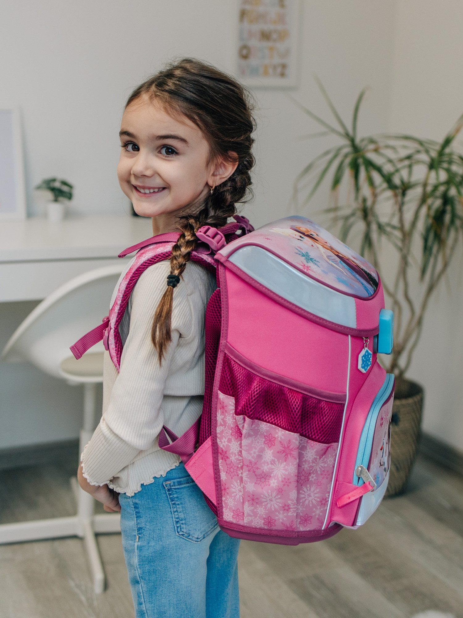 Scooli Schulranzen Campus Fit Frozen, Eiskönigin Rosa, Schultasche ab der 1. Klasse (Grund-Set, 5-tlg., mit gefüllter Federmappe, Turn- & Geldbeutel), leicht, kompakt, robust