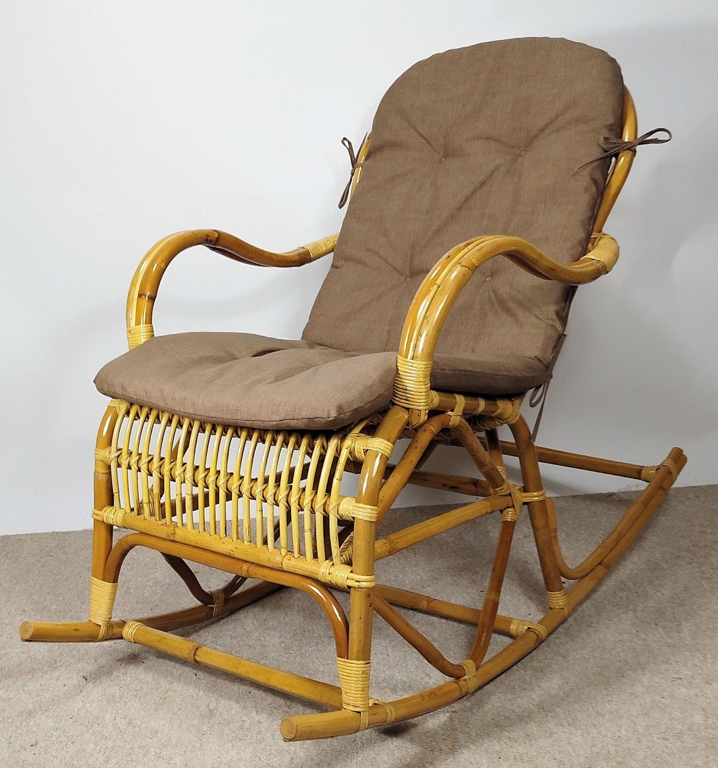 Rattani Schaukelstuhl Rattan Schaukelstuhl Semanbo Rocking Chair + Polster