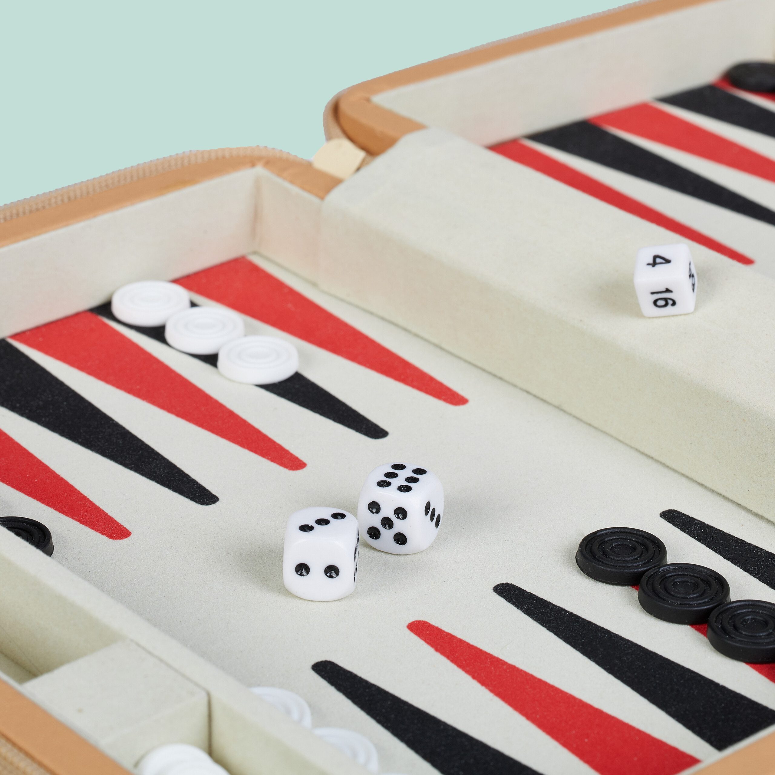 relaxdays Spiel Backgammon Reisespiel, Strategiespiel, hellbraun