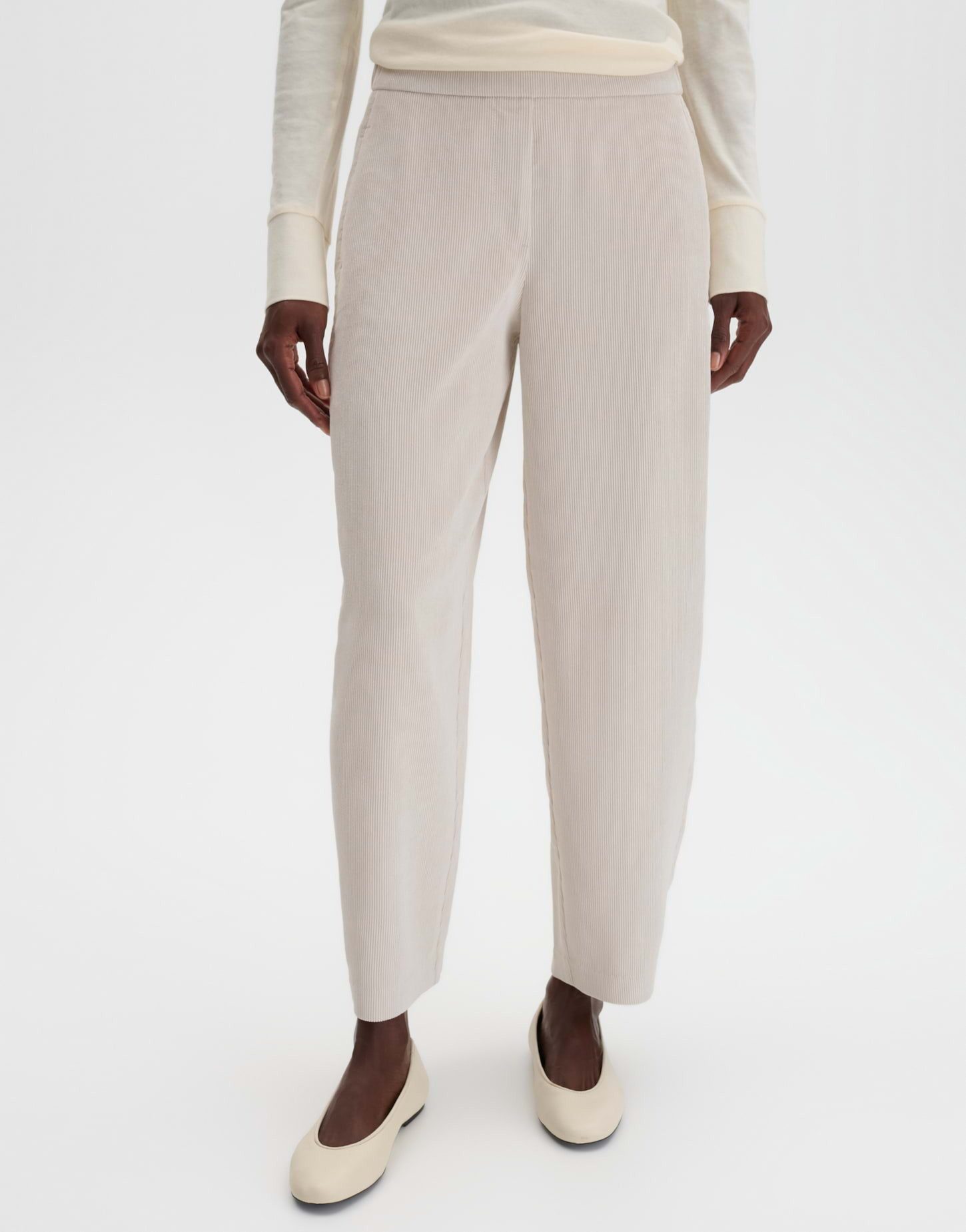 someday Stoffhose Cisilia barrel corduroy aus samtigem Cord Barrel Cropped-Form mit Rippstruktur und elastischem Bund