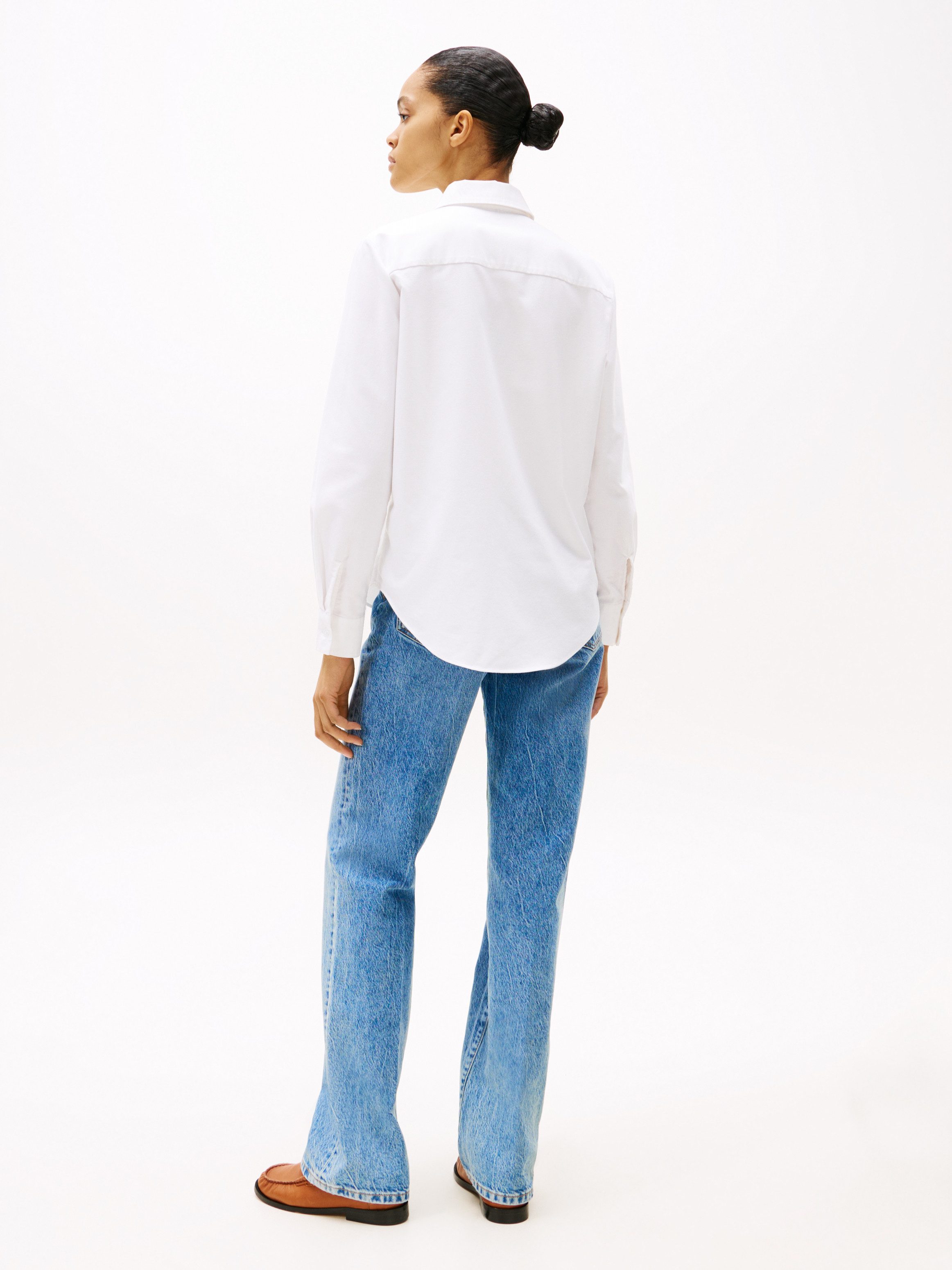 Tommy Hilfiger Hemdbluse OXFORD RELAXED FIT SHIRT mit Hemdblusenkragen und Stickerei Baumwolle, relaxed fit