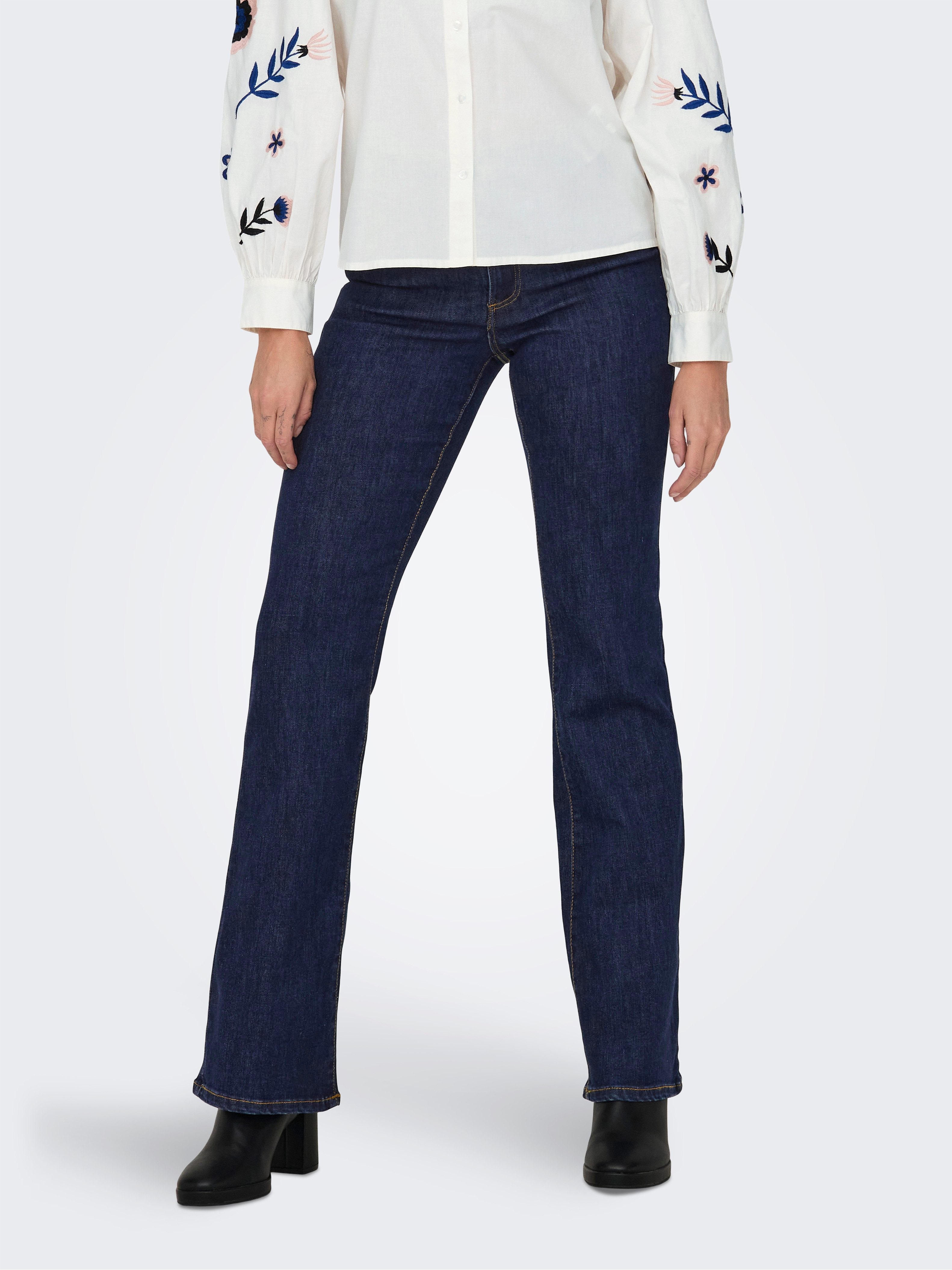 ONLY Bootcut-Jeans ONLWAUW LIFE HW FLARED RINSE DNM mit Stretch