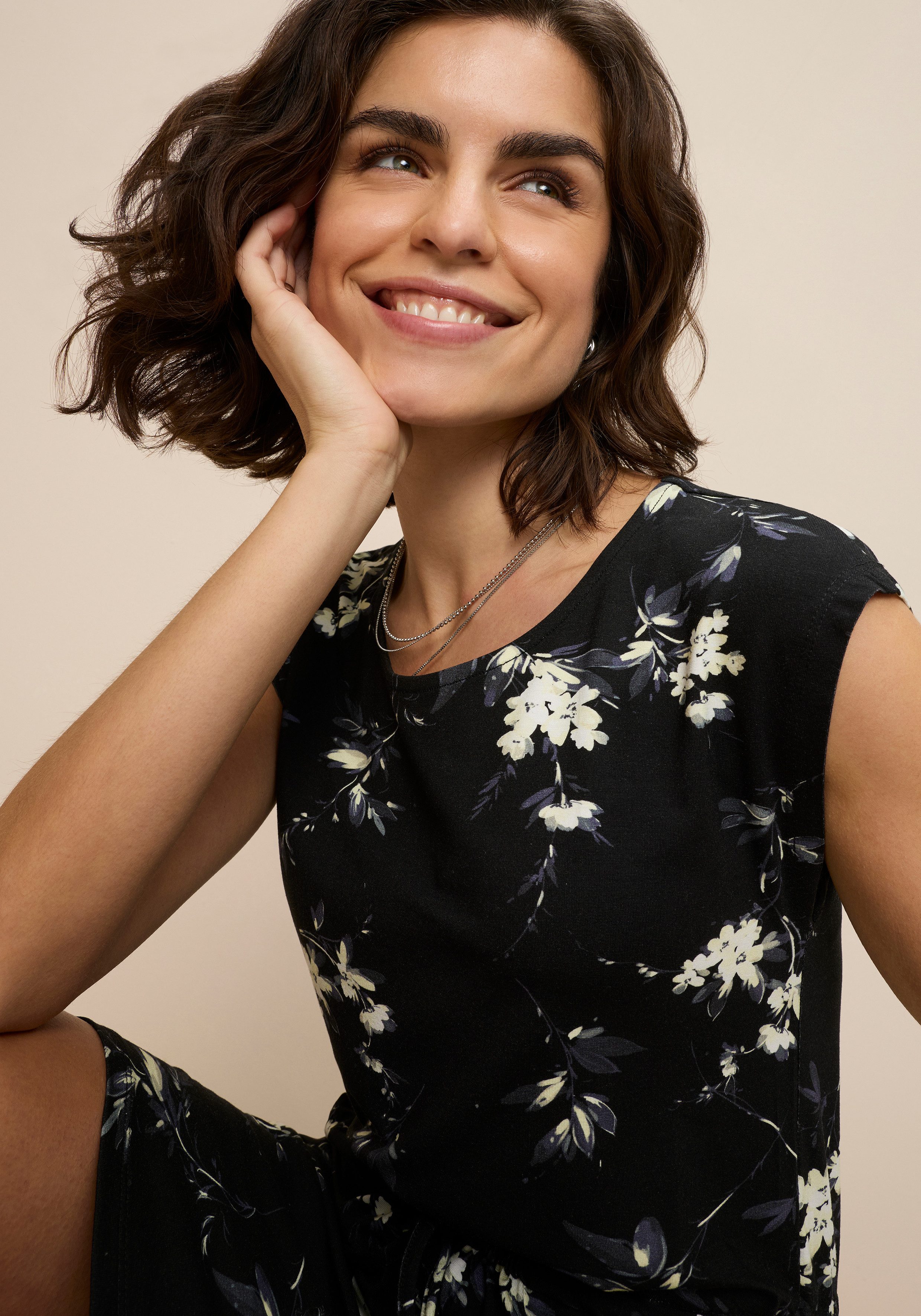 Laura Scott Sommerkleid festlich, Minikleid, feminin, aus Viskosemischung, Kurzarm