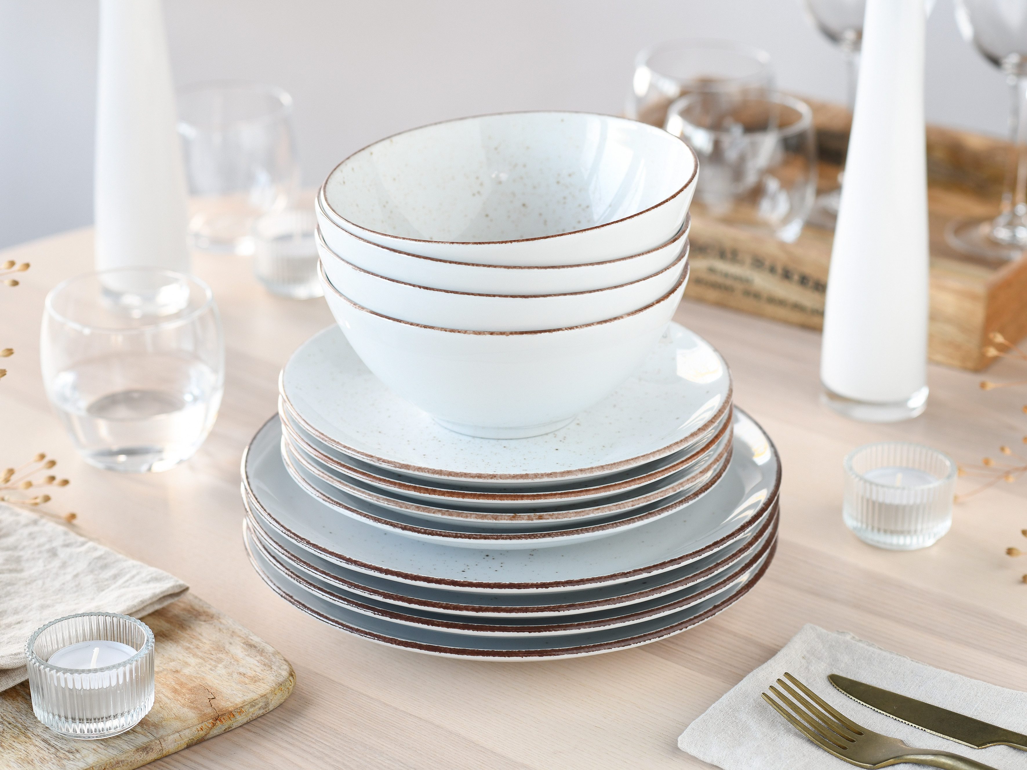 CreaTable Teller-Set Vintage, Teller Set 12-tlg. (12-tlg), 4 Personen, Porzellan, Naturverbundenes Design, Handgemalt
