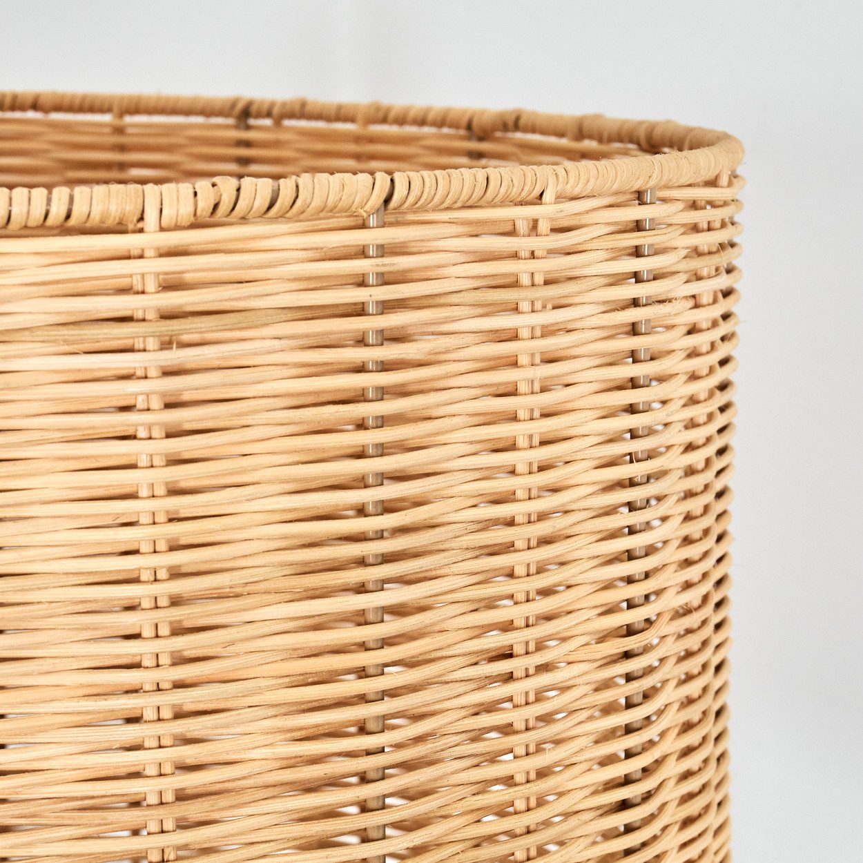 hofstein Stehlampe Stehlampe mit Holzfuß und Schirm aus Rattan, ohne Leuchtmittel, Boho-Style, skandinavisches Design (40 cm), Fußschalter, 1 x E27 – Bild 3 von 5