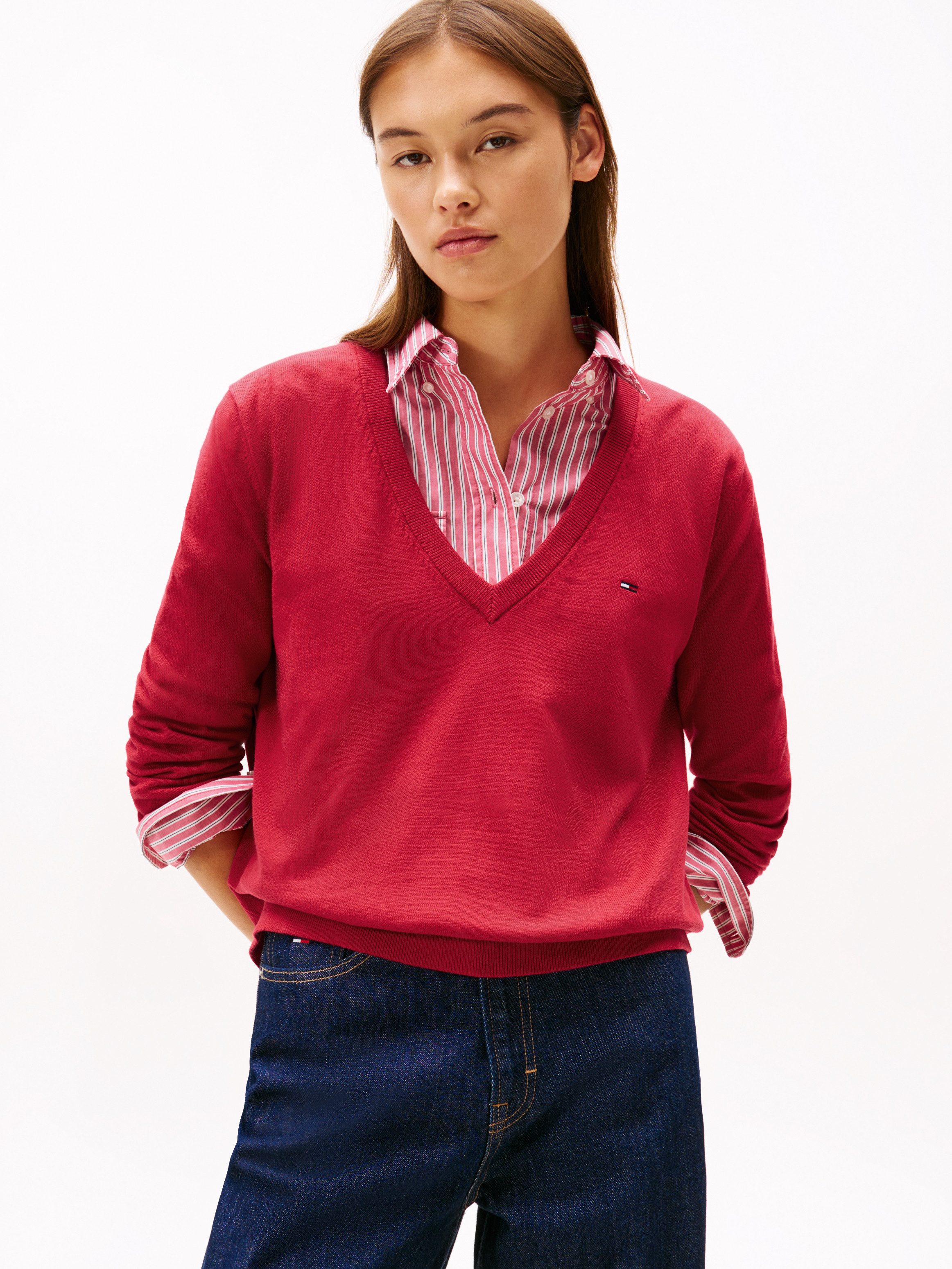 Tommy Jeans V-Ausschnitt-Pullover TJW ESSENTIAL VNECK SWEATER EXT mit Logos günstig online kaufen