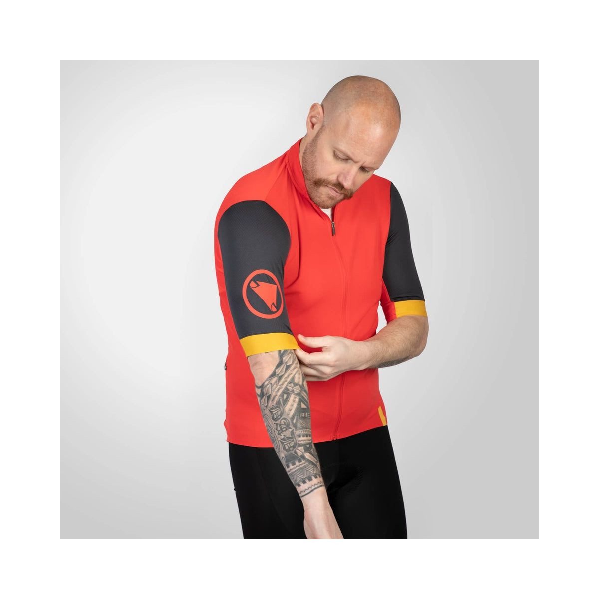 Endura Radtrikot FS260 Short Sleeve Jersey Vielseitiges Kurzarmtrikot mit recyceltem Material, ideal für urbane