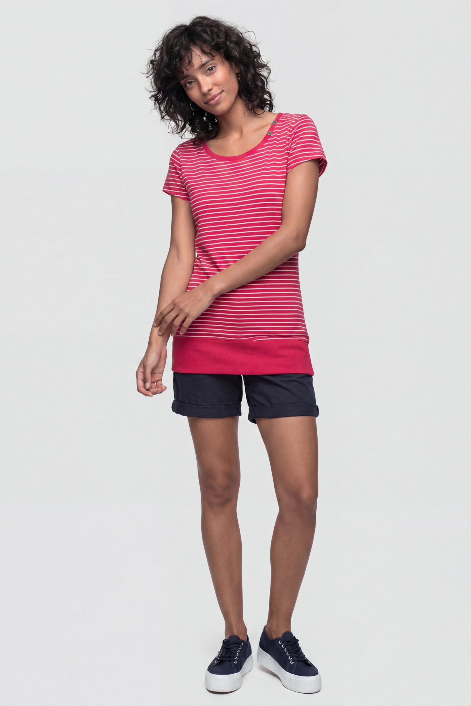 Alife & Kickin Rundhalsshirt Kurzarm mit feinem Streifenmuster, Scoop-Neck und Rippbund – Bild 5 von 5