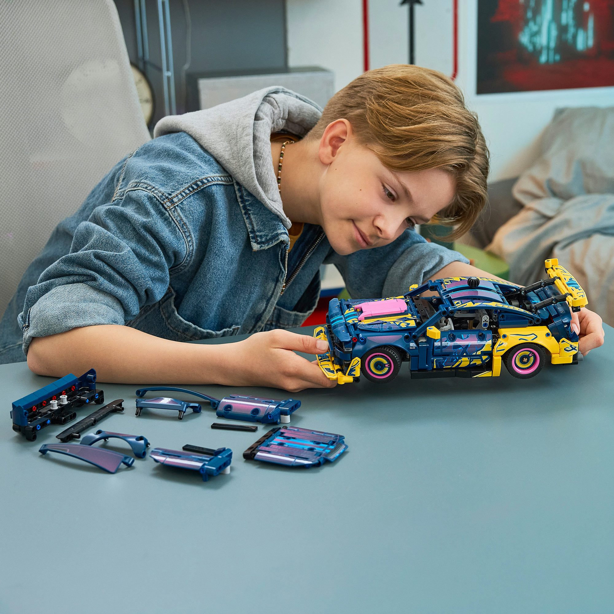 LEGO® Ford Mustang GT Auto aus der Tuning-Werkstatt (42236), LEGO Technic Konstruktionsspielsteine, (973 St), Made in Europe